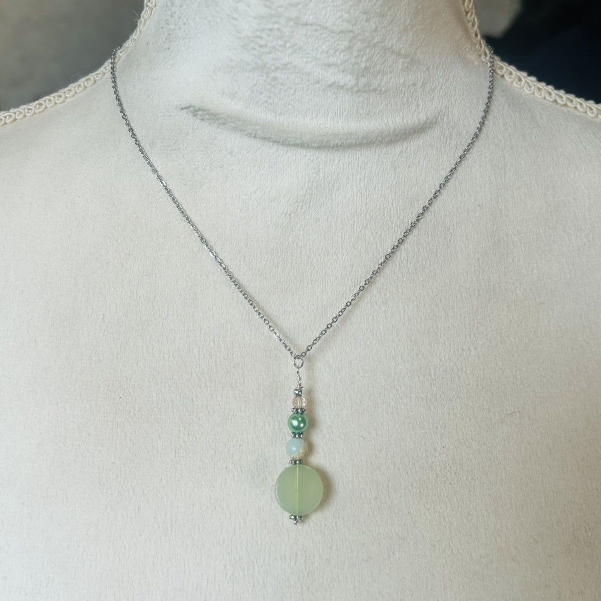 Handmade Handcrafted vintage orca agate beaded pendant necklace Size ONE SIZE - 3 Thumbnail