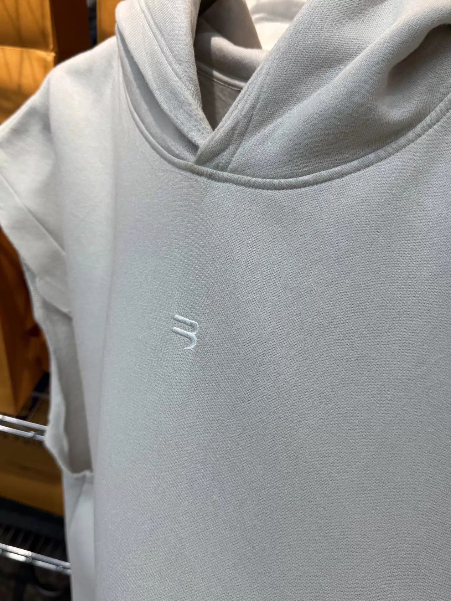 Balenciaga Balenciaga Gray & White Fleece Lined Hoodie M New with Tags Size US M / EU 48-50 / 2 - 2 Thumbnail