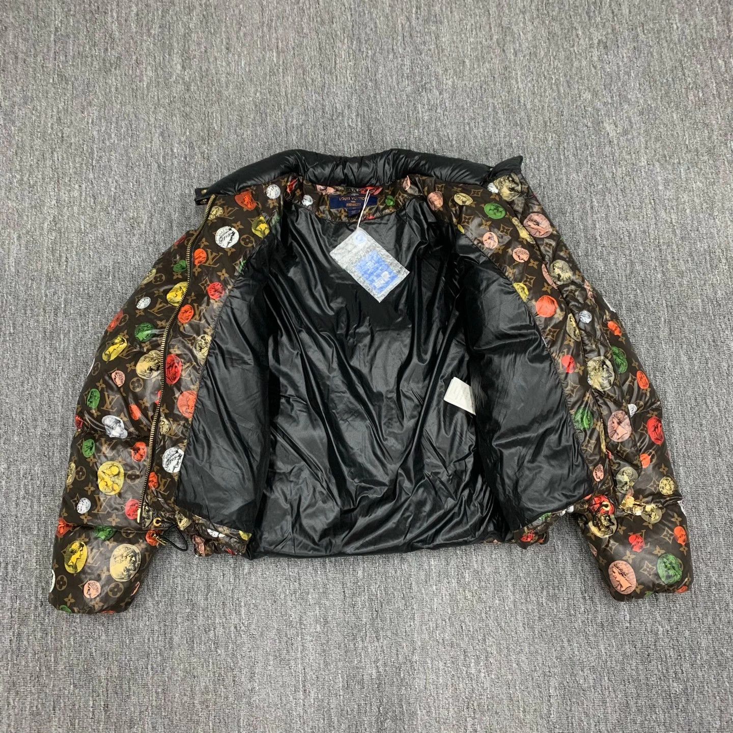 Louis Vuitton LV Yayoi Kusama x Brown Monogram Polka Dot Leather Puff 40 Size S / US 4 / IT 40 - 6 Thumbnail