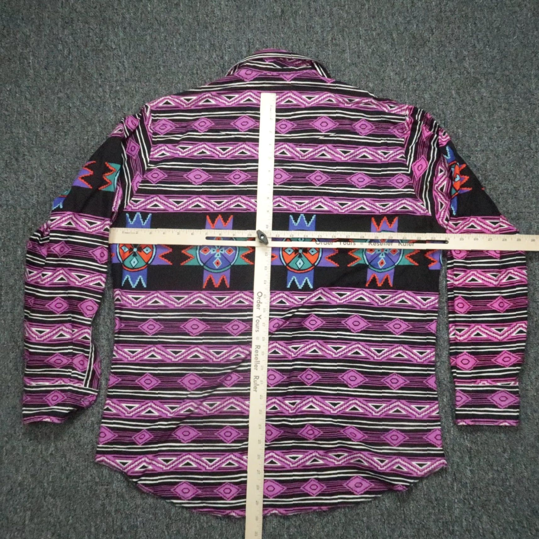 Wrangler VINTAGE Wrangler Shirt Men XL 48 in Purple Geometric Button-Up Collared Pocketed Western USA 70s 80s Mens Size US XL / EU 56 / 4 - 5 Thumbnail