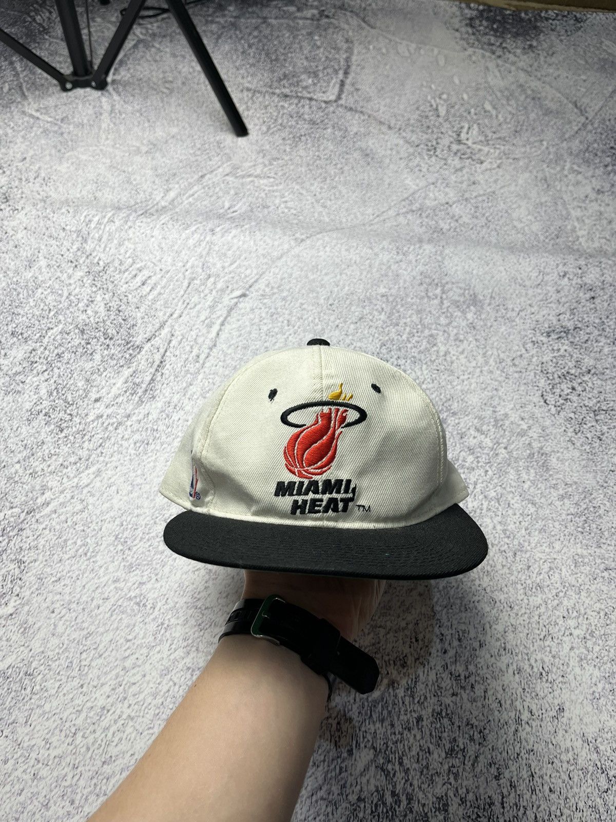 NBA Vintage Miami Heat Cap NBA Streetwear Rare Casual Fan Logo Size ONE SIZE - 1 Thumbnail