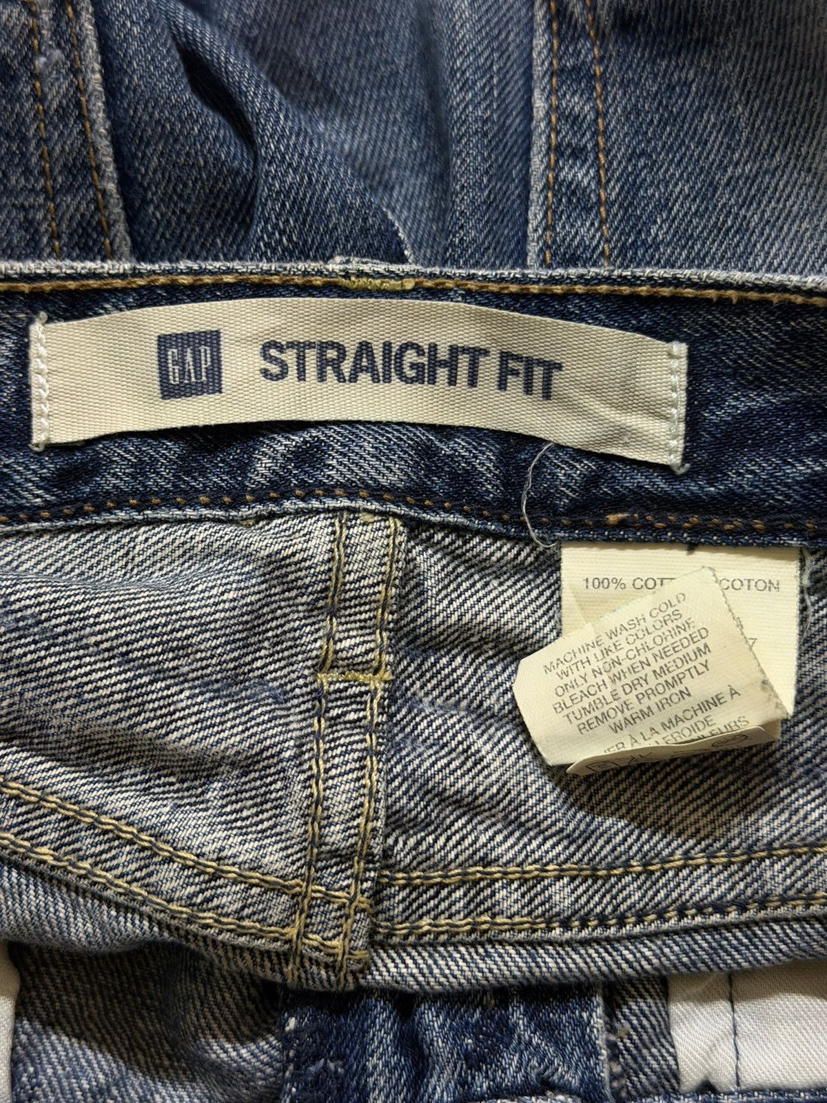 Gap Vintage Y2K Gap Blue Faded Wash Whiskers Straight Leg Jeans Size US 31 - 6 Thumbnail