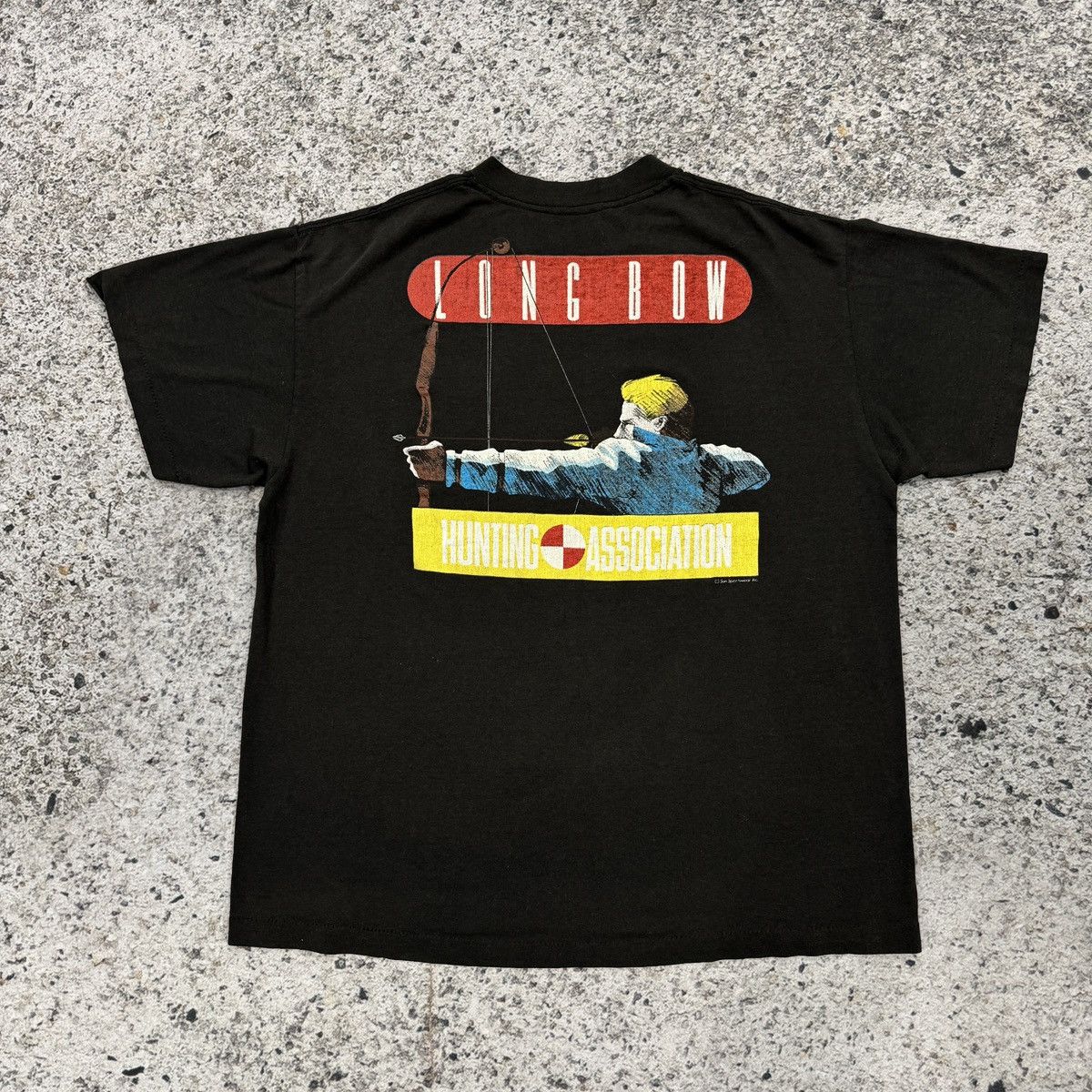 Vintage 80s Faded Paper Thin Single Stitch Longbow Hunting Tee Size US L / EU 52-54 / 3 - 4 Thumbnail