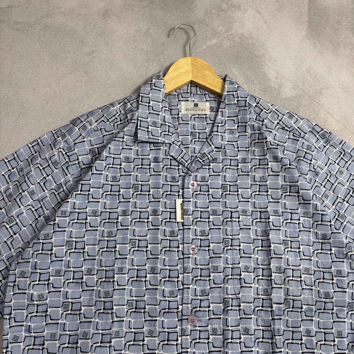 Givenchy Vintage Givenchy Shirt Size US L / EU 52-54 / 3 - 3 Thumbnail