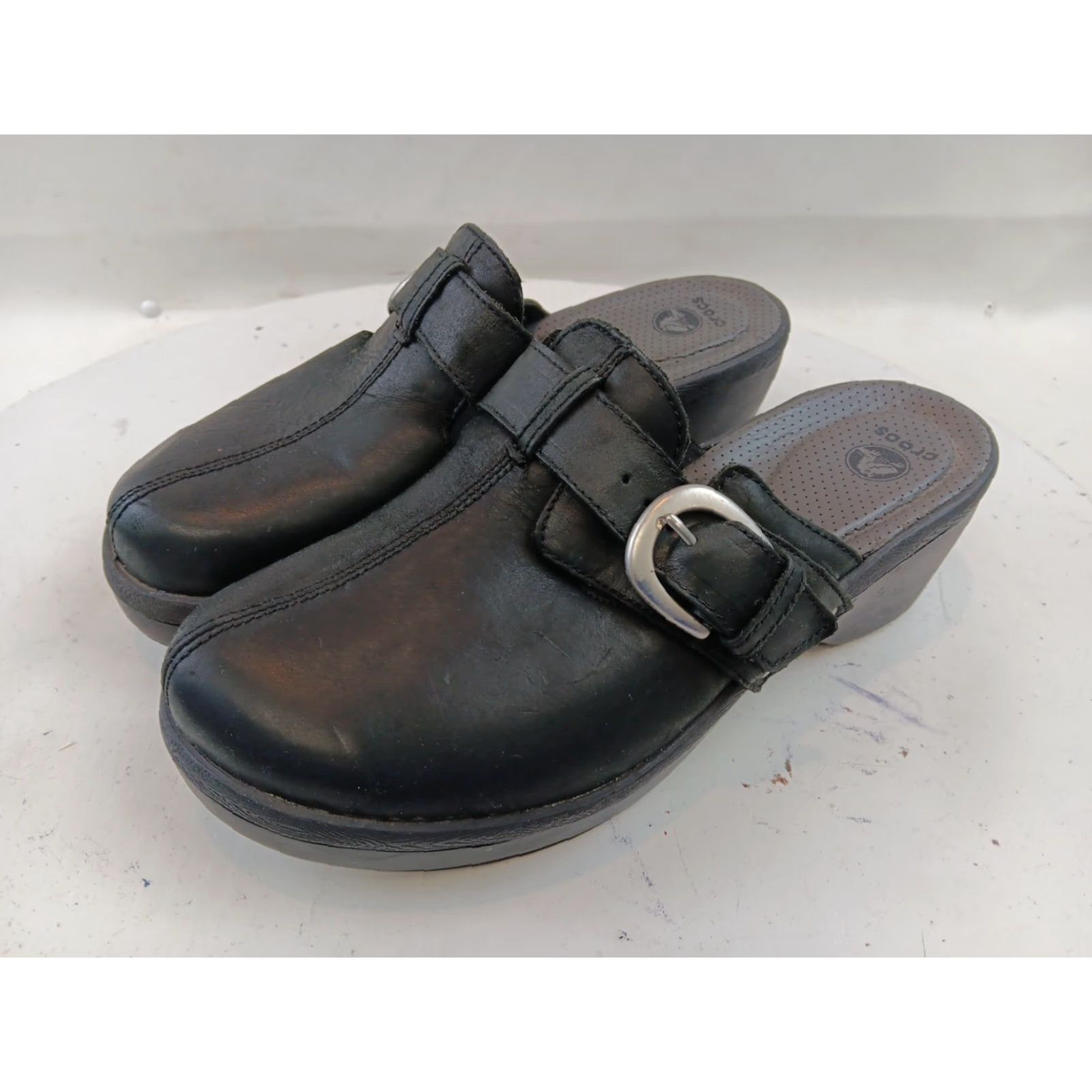 Crocs Crocs Cobbler 15513 Women Sz 11 Black Leather Mule Clogs Wedge Slip On Buckle Size US 11 / IT 41 - 4 Thumbnail