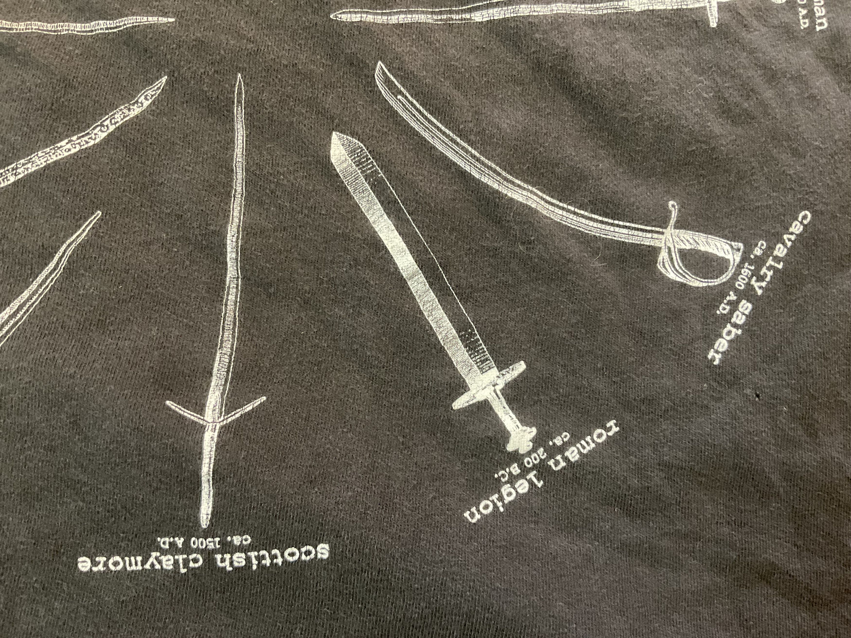 Vintage Vintage 1996 Highlander Swords Movie TV Promo T-Shirt Size US XXL / EU 58 / 5 - 8 Thumbnail