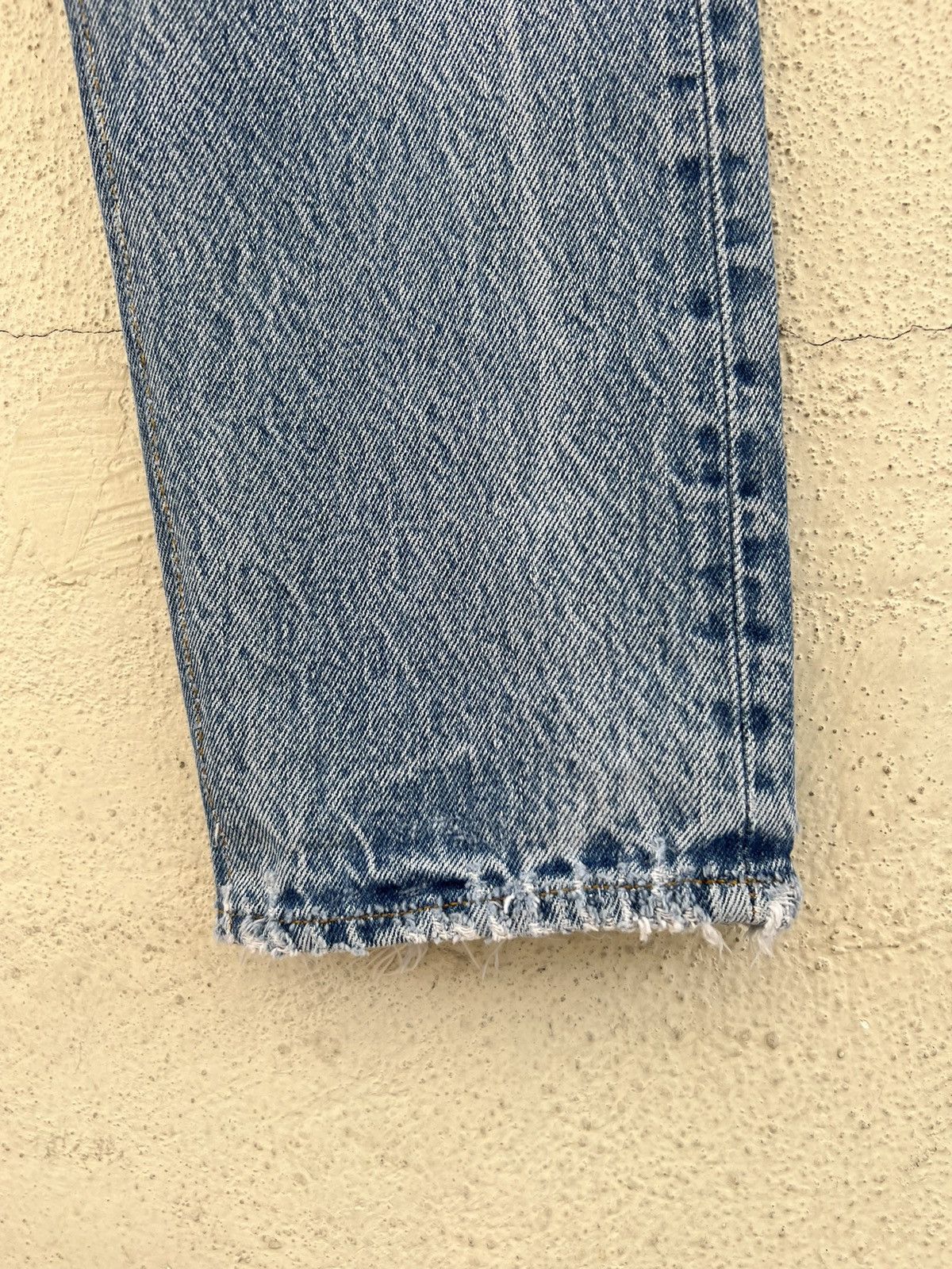 Levi's Vintage 80s Levi’s 701 Distressed Fade Denim Buttonfly Jeans Size US 29 - 13 Thumbnail