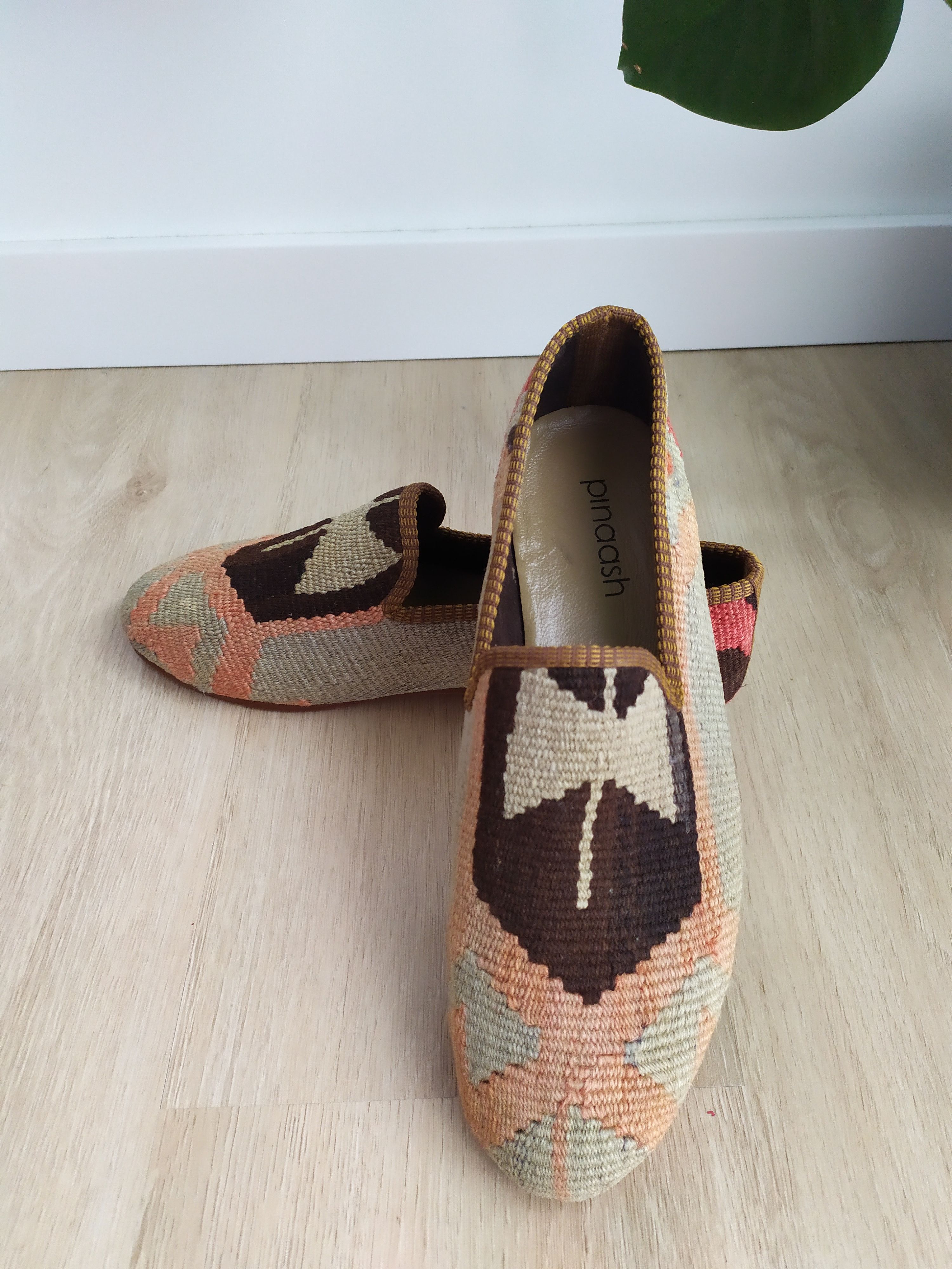 The Difference Kilim Carpet Men's Loafers Size 42 Wool Slip On handmade Size US 8.5 / EU 41-42 - 2 Thumbnail