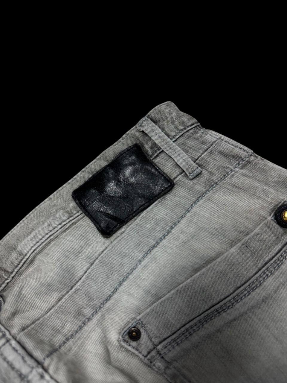 Pepe Jeans THRASHED Pepe Jeans Smoke Washed Distressed Ripped Sick Jean Size US 33 - 18 Thumbnail