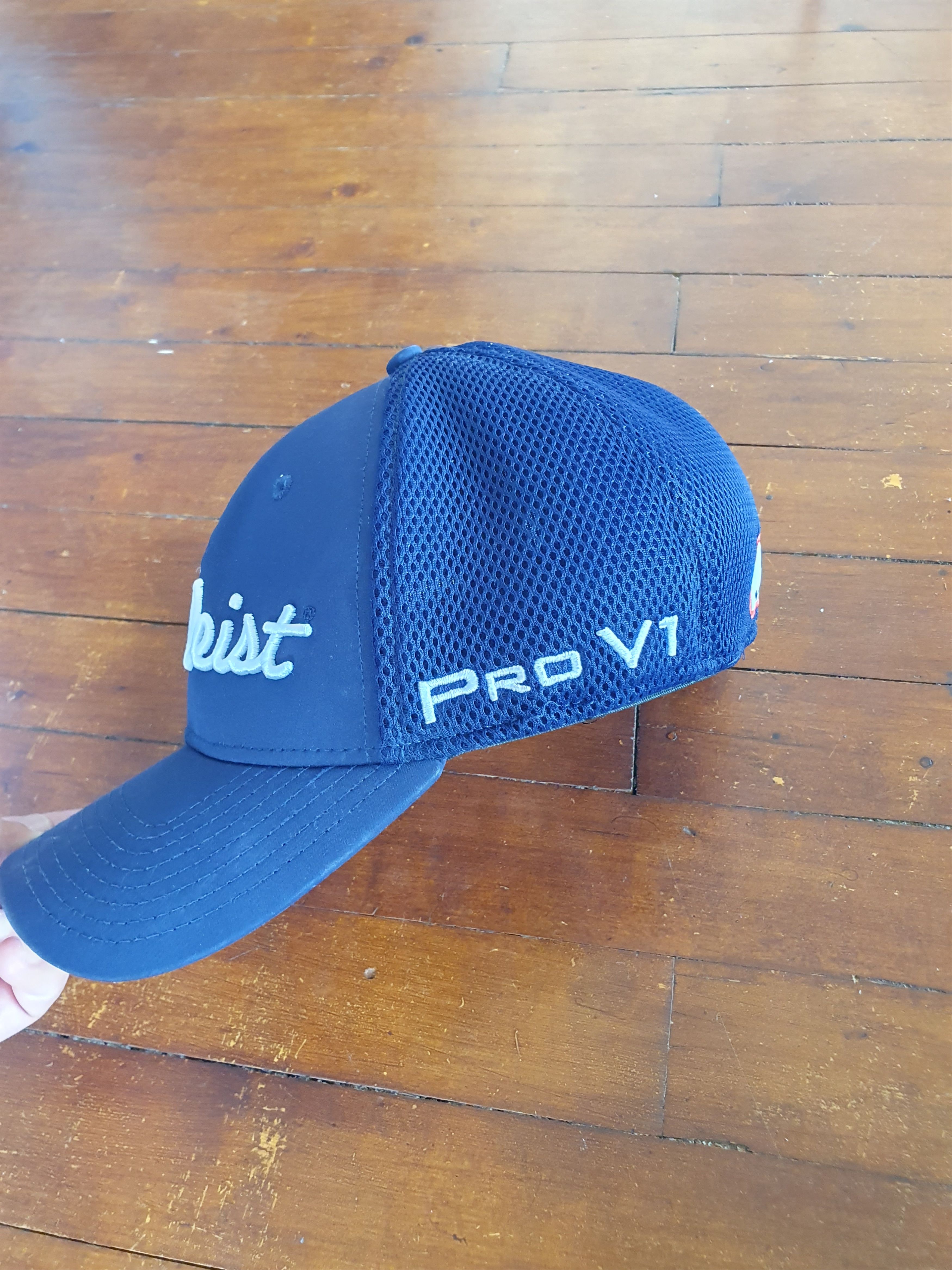 Footjoy Titleist By New Era Footjoy Pro V1 Fitted Mesh Hat sz L/XL Size ONE SIZE - 5 Thumbnail