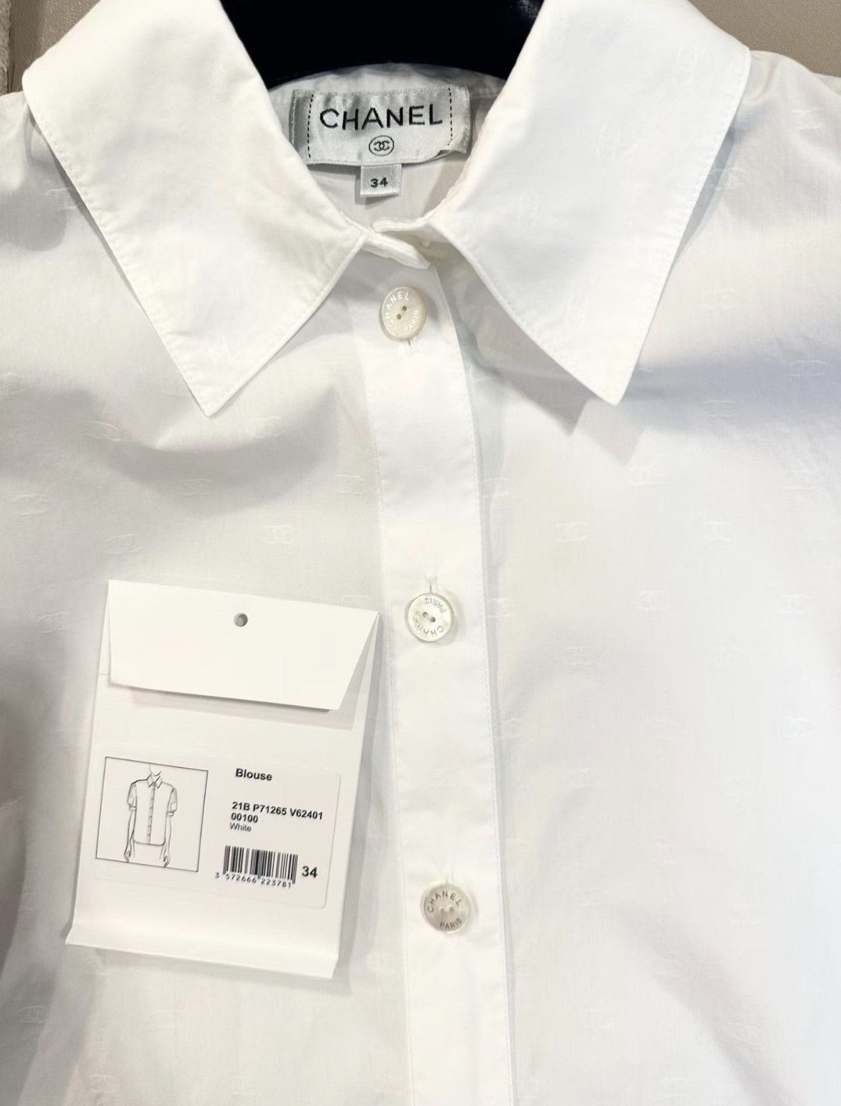 Chanel Chanel 21B Classic White Puff Sleeve Shirt J33 Size XXS / US 00 / IT 34 - 6 Thumbnail