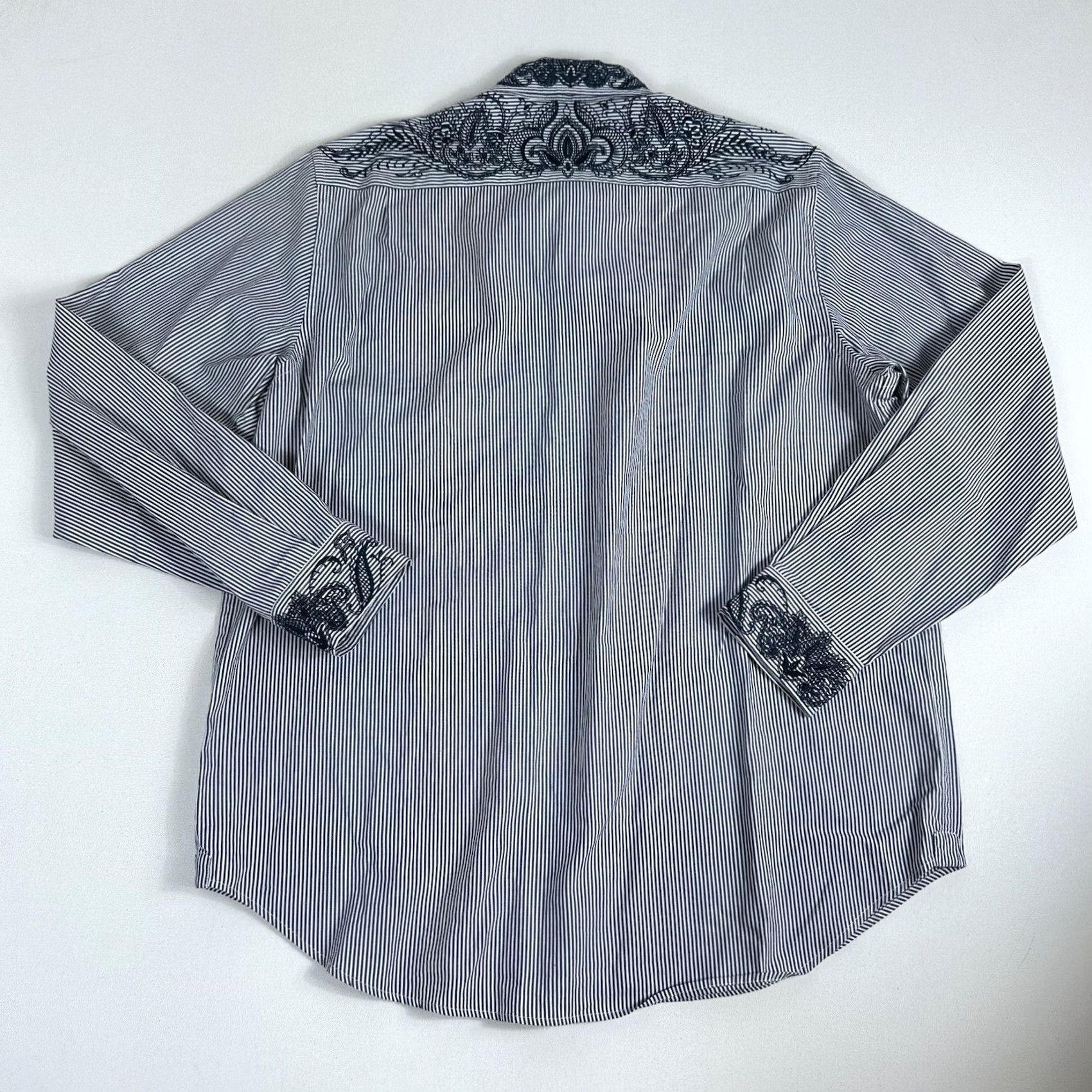 Lucky Brand LUCKY BRAND Button-Up Shirt Men XL Blue Embroidered Paisley Design Long Sleeve Casual All Seasons Regular Fit Size US XL / EU 56 / 4 - 2 Thumbnail