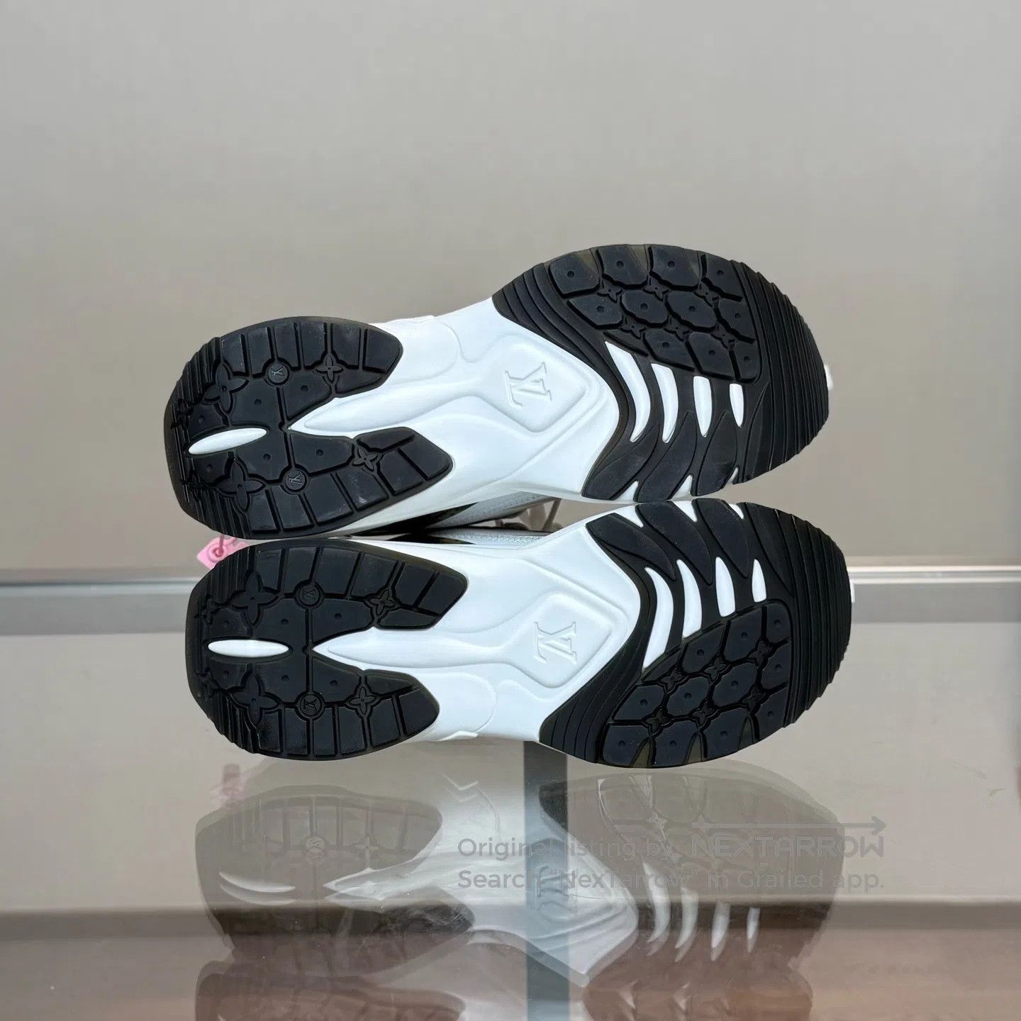 Louis Vuitton Louis Vuitton Run55 Dad Shoes Size US 4.5 / IT 34.5 - 7 Thumbnail