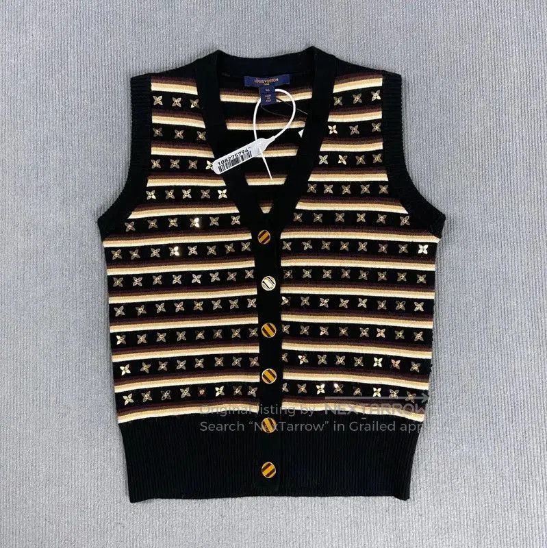 Louis Vuitton Louis Vuitton Black Wool Knitted Women's Vest . Size S / US 4 / IT 40 - 1 Thumbnail