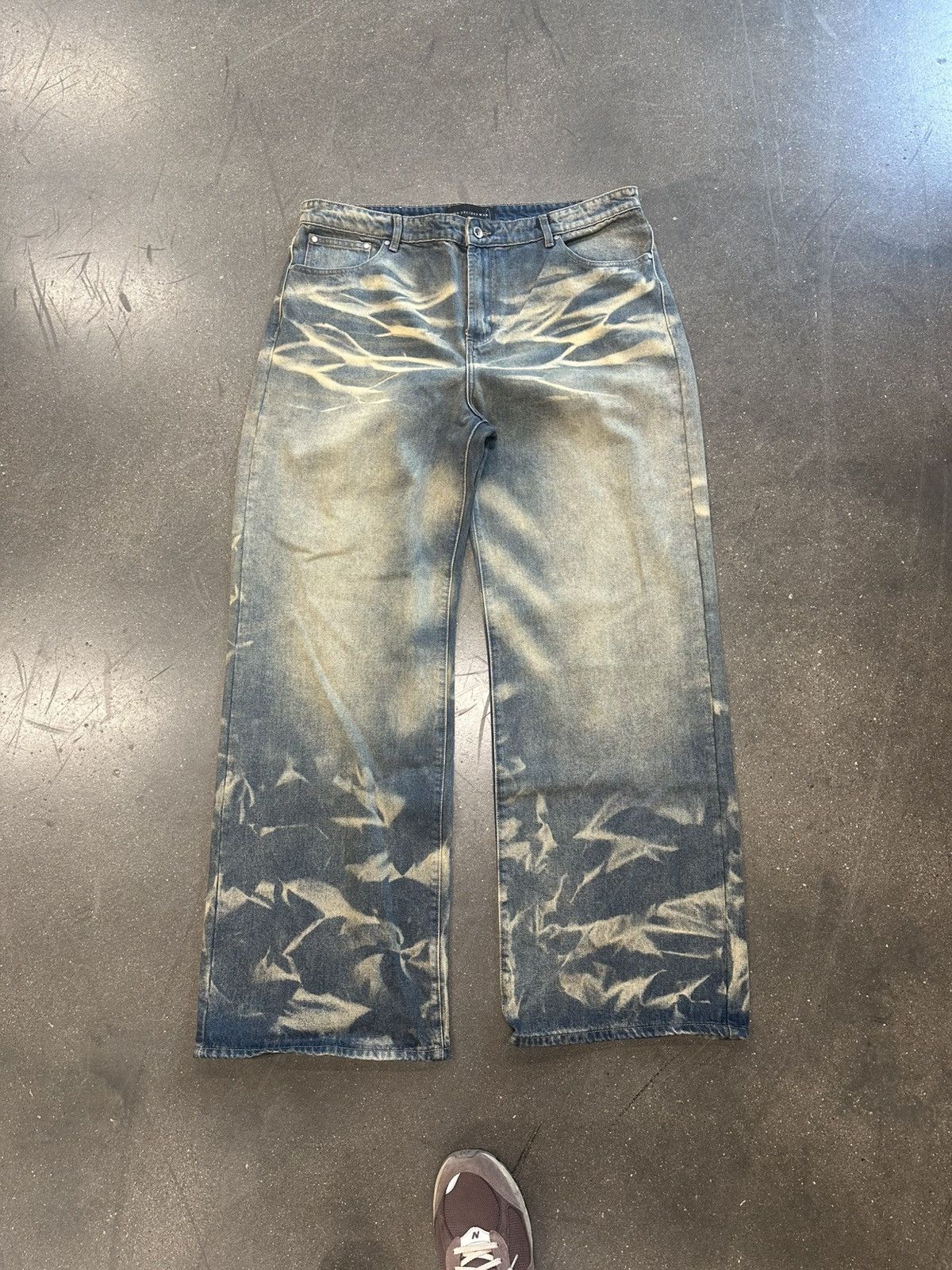 Who Decides War Sun Faded Jeans Blue