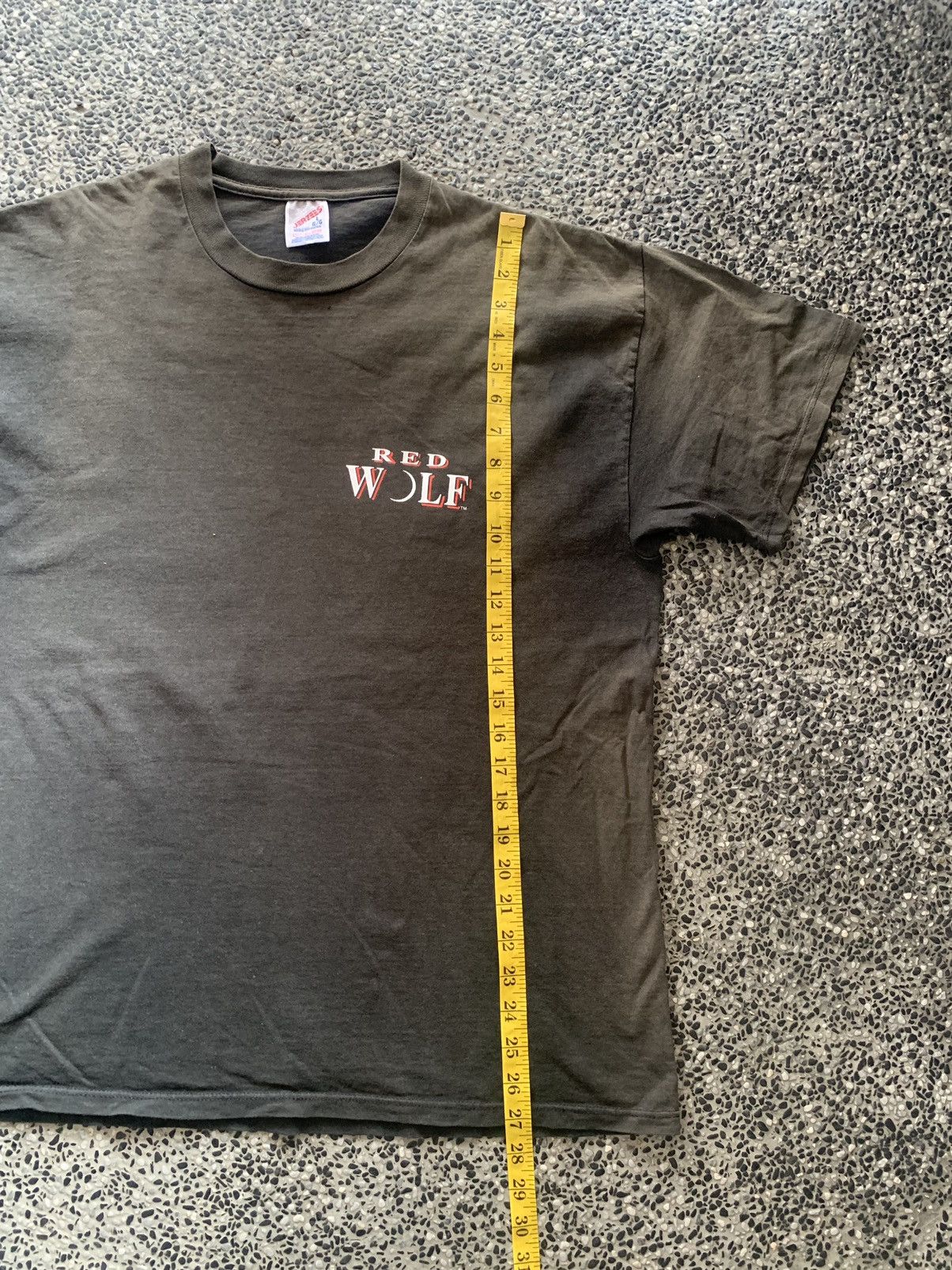 Vintage Vintage 90s Red Wolf Action Horror Movie Promo T shirt Size US L / EU 52-54 / 3 - 12 Thumbnail