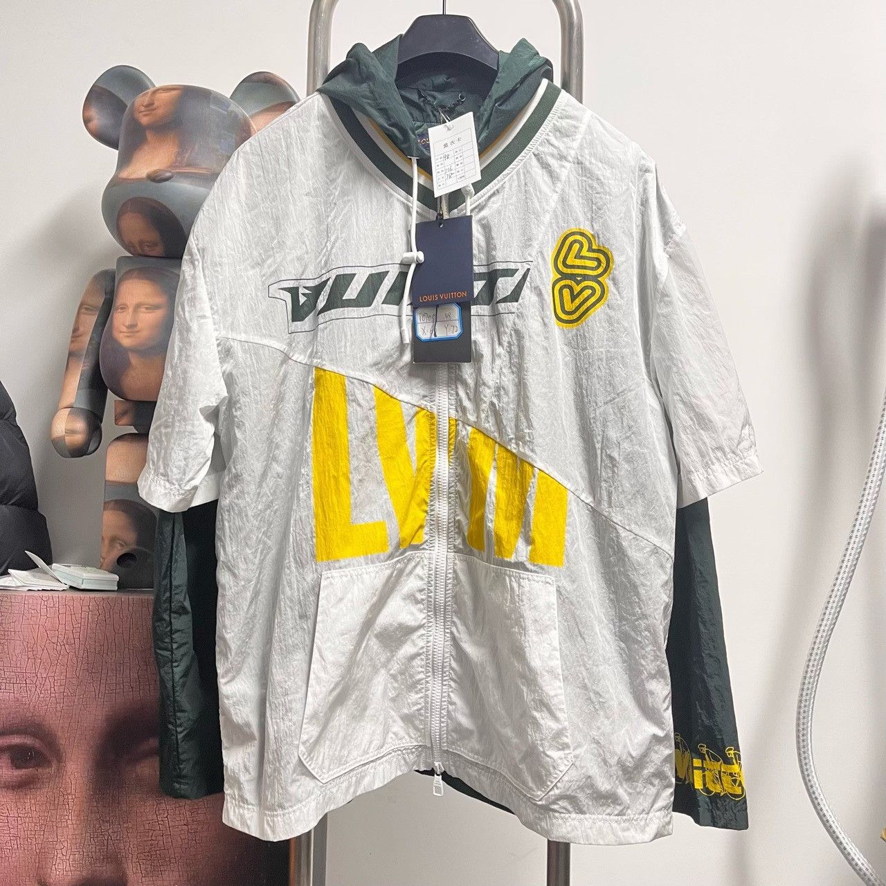 Louis Vuitton Louis Vuitton Light Jacket xl Men Size US XL / EU 56 / 4 - 1 Thumbnail