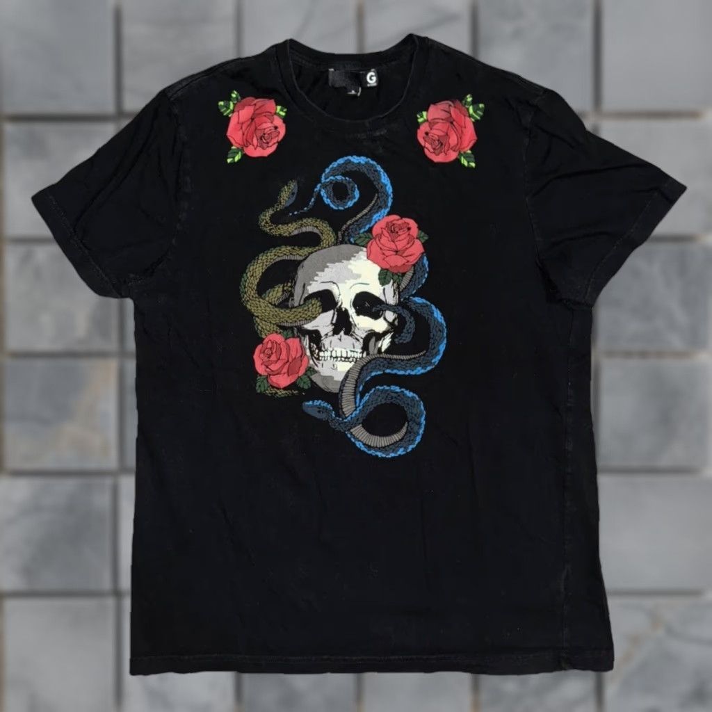 Guess VINTAGE G by Guess T-Shirt Black XL Graphic Skull Roses Snake Y2K Gothic Style Mens Shirt Size US XL / EU 56 / 4 - 1 Thumbnail