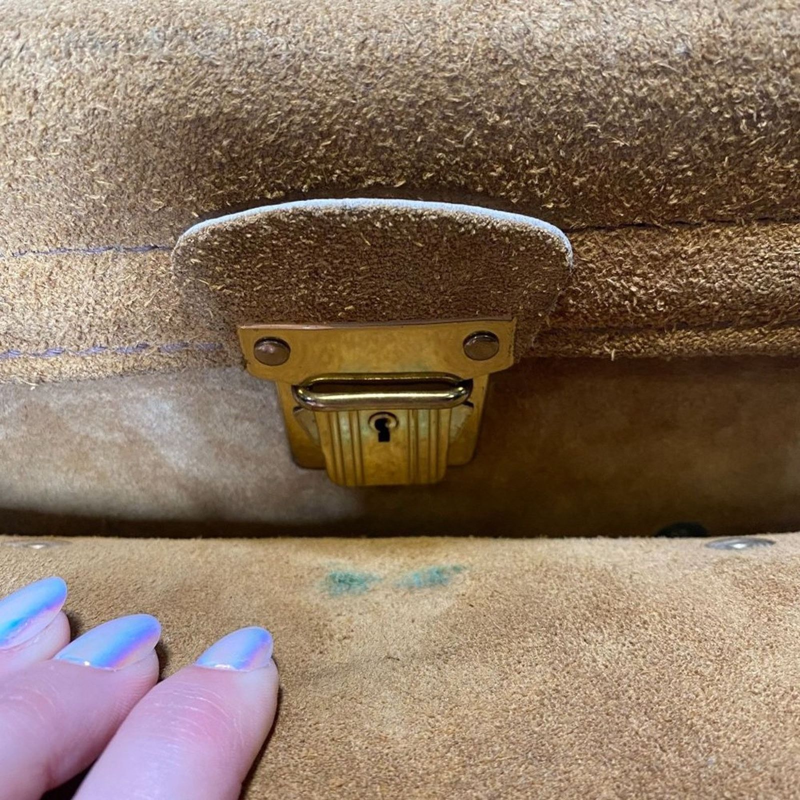 Nomad Vintage 1960's NOMAD Suede Leather Side Bag w/ Velvet Lining Size ONE SIZE - 6 Thumbnail