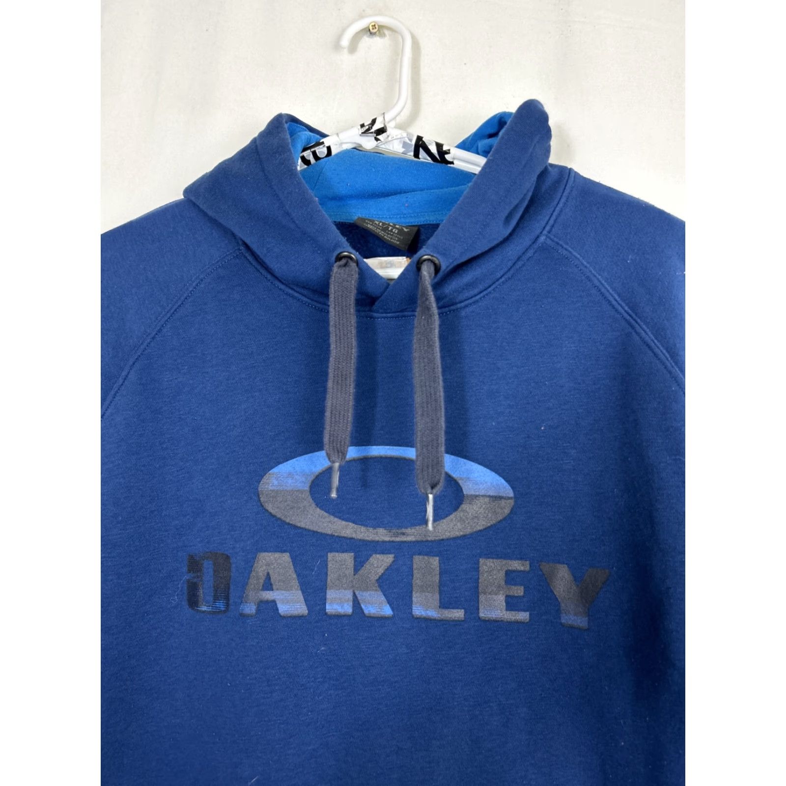 Oakley Oakley Mens XL Pullover Hoodie Logo Navy Blue Spellout Size US XL / EU 56 / 4 - 3 Thumbnail