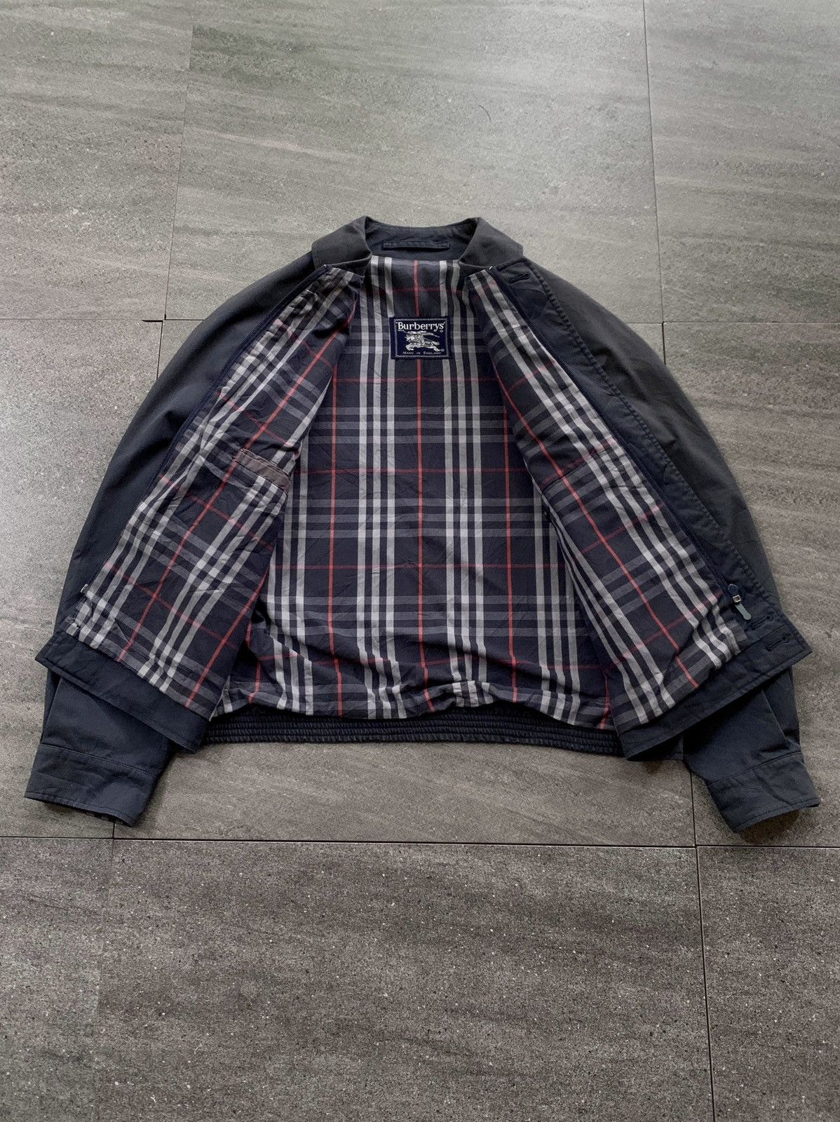Burberry FREE TAX! 2000s Embroidery Logo Bomber Jacket Size US M / EU 48-50 / 2 - 6 Thumbnail