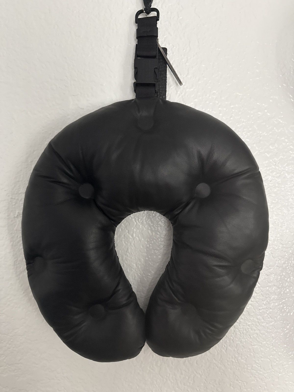 Maison Margiela Maison Margiela Neck Pillow Size ONE SIZE - 1 Thumbnail