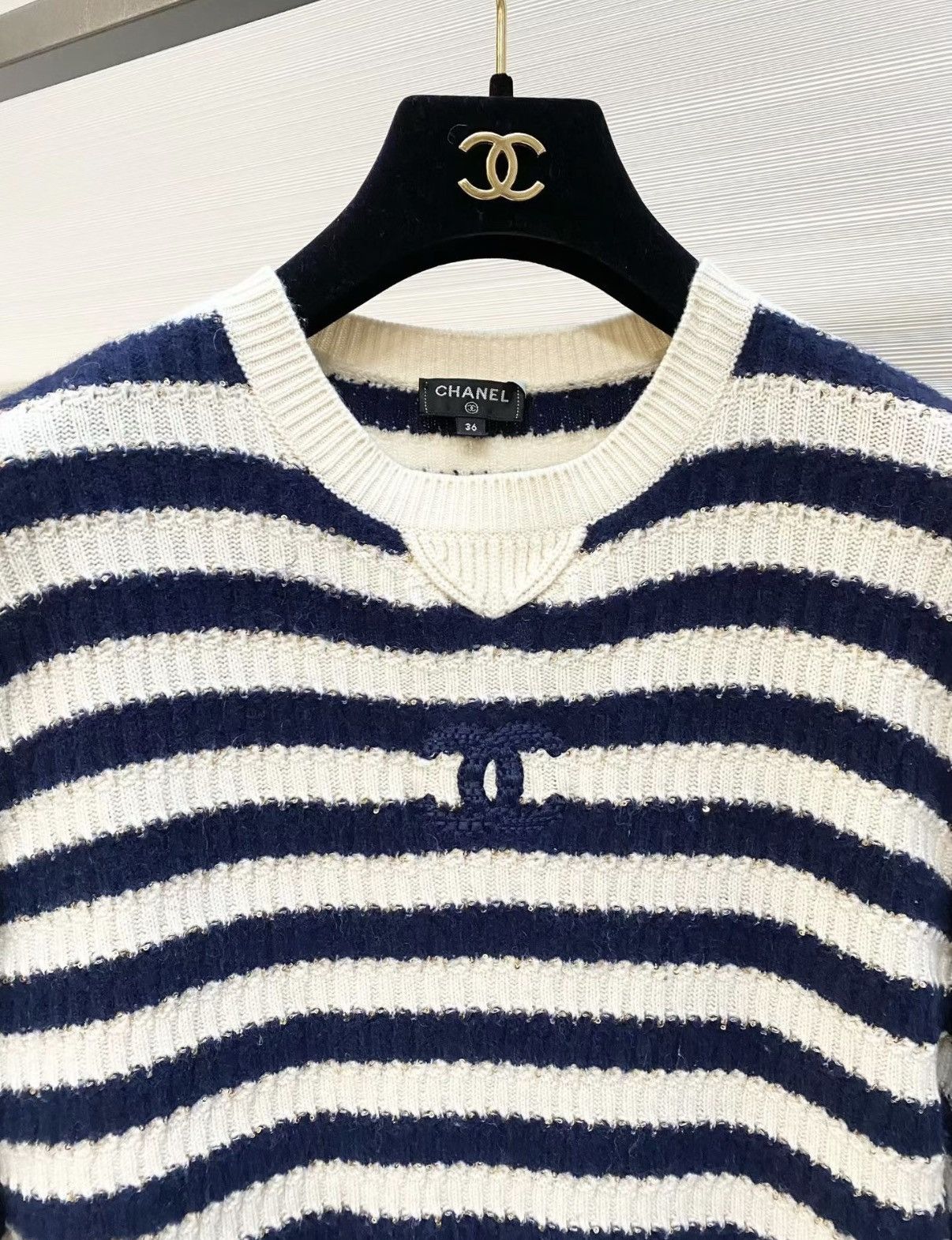 Chanel Chanel Classic Navy Blue Striped Sequin Cashmere Sweater J33 Size XS / US 0-2 / IT 36-38 - 2 Thumbnail