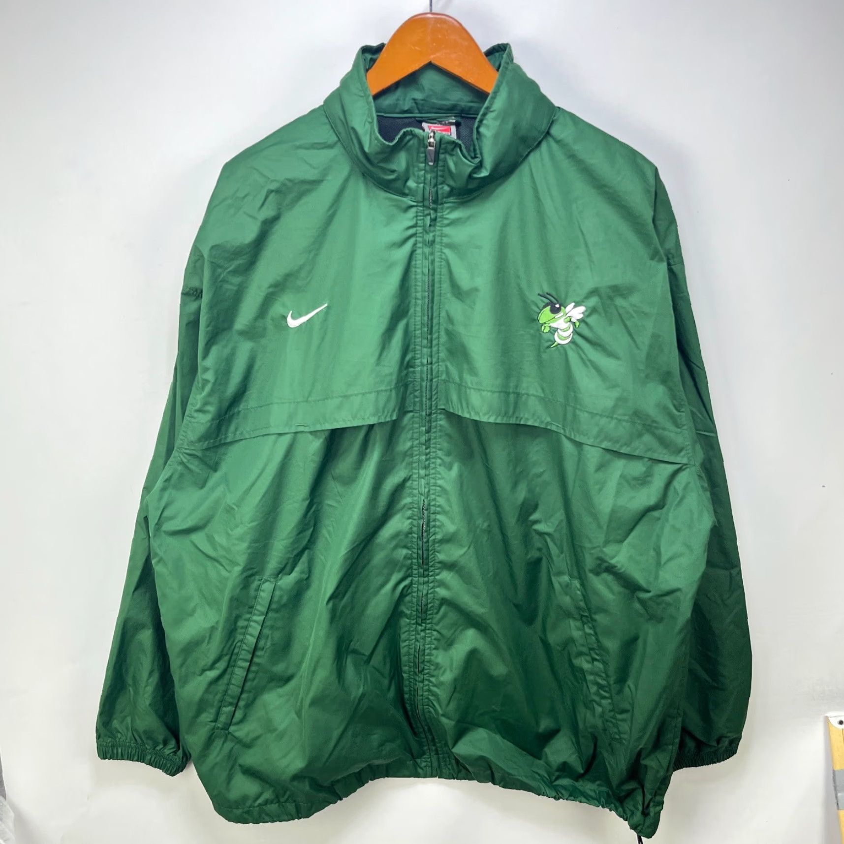Nike VINTAGE Nike Windbreaker Jacket 2XL Men Green Windbreaker 90s Nike Mens Jacket Green 90s Size US XXL / EU 58 / 5 - 2 Thumbnail