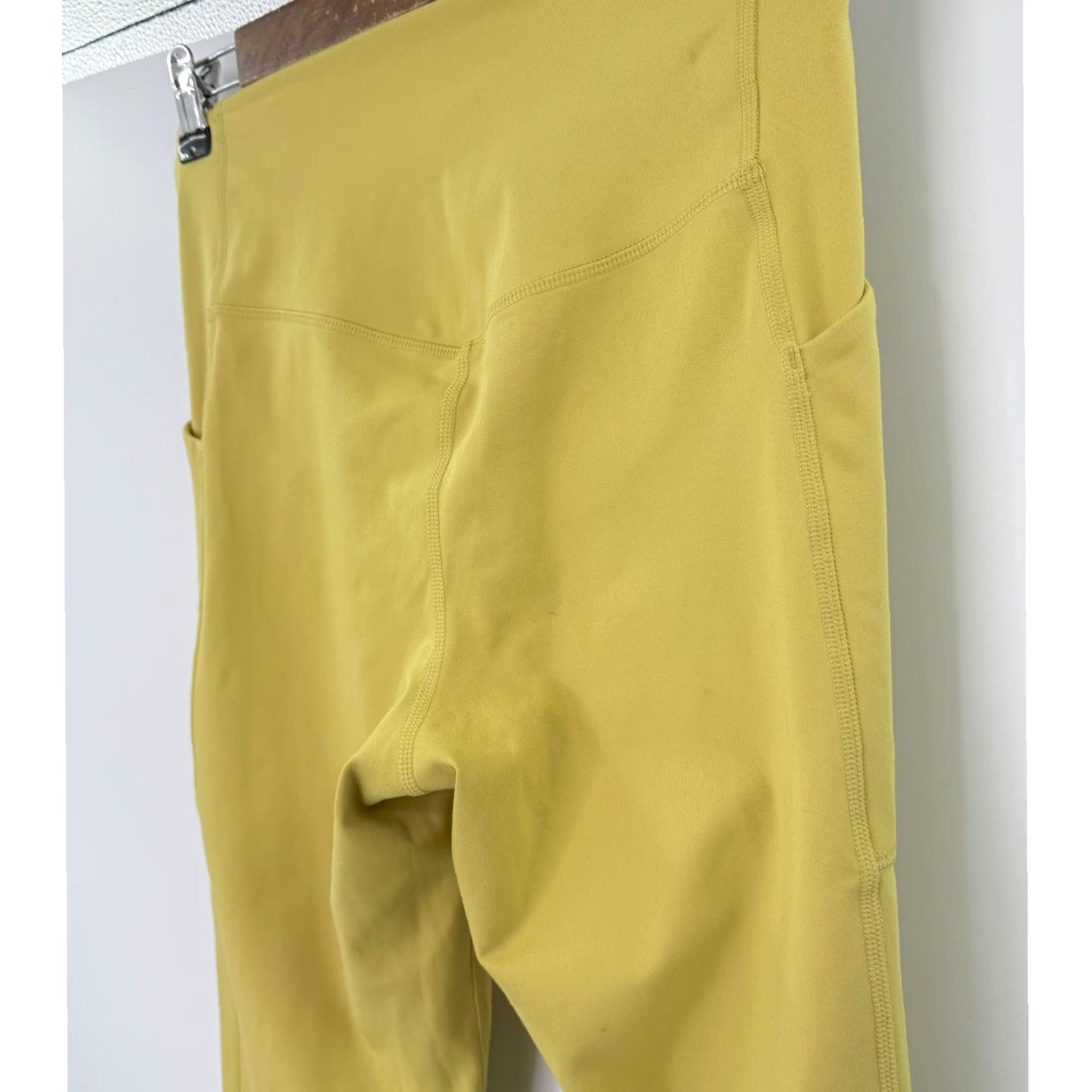 Girlfriend Collective Girlfriend Womens Medium Collective High Rise Pocket Leggings Yellow Yoga Capri Tapered Classic Activewear Womens M Yellow Leggings Size 32" / US 10 / IT 46 - 4 Thumbnail