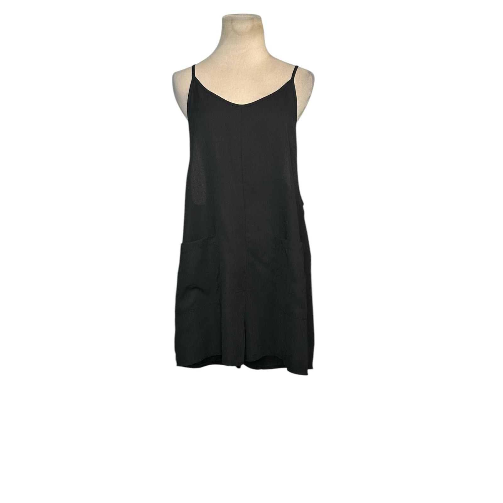 Shein Shein Black Double Pocket Sleeveless Racerback Romper Medium Size 28" / US 6 / IT 42 - 13 Thumbnail