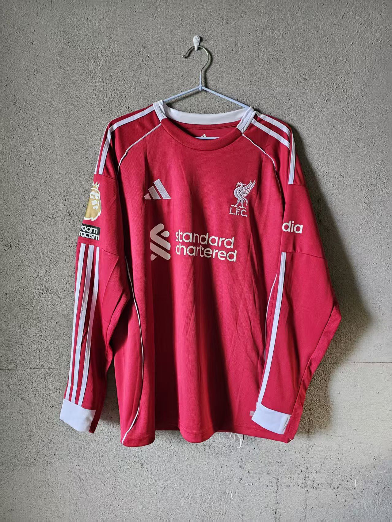 Other 2025 26 Liverpool #11 Mohamed Salah Jersey Longsleeve Size US L / EU 52-54 / 3 - 2 Thumbnail
