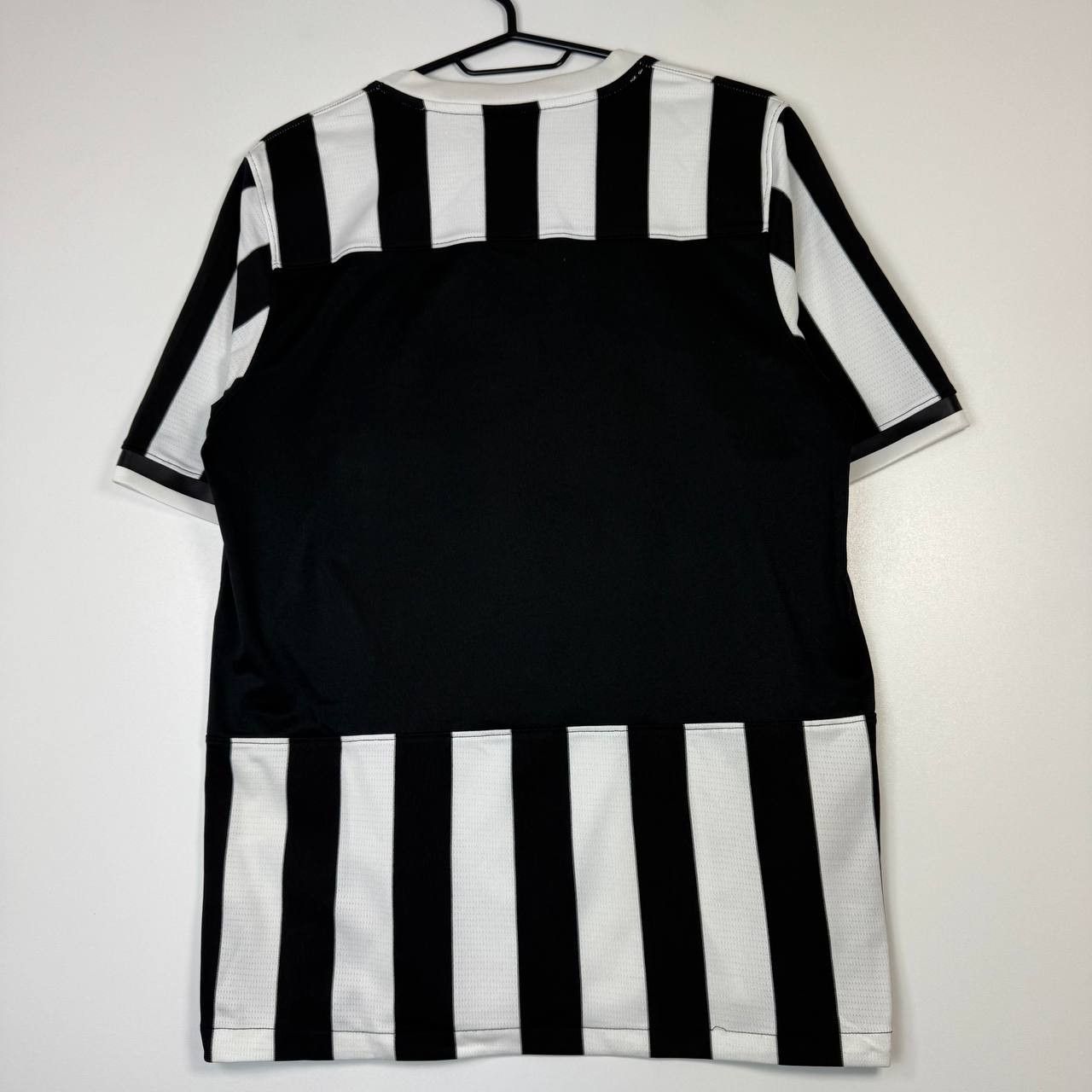 Nike Juventus Home Shirt Nike Jeep 382474-701 Mens Size M Size US M / EU 48-50 / 2 - 11 Thumbnail