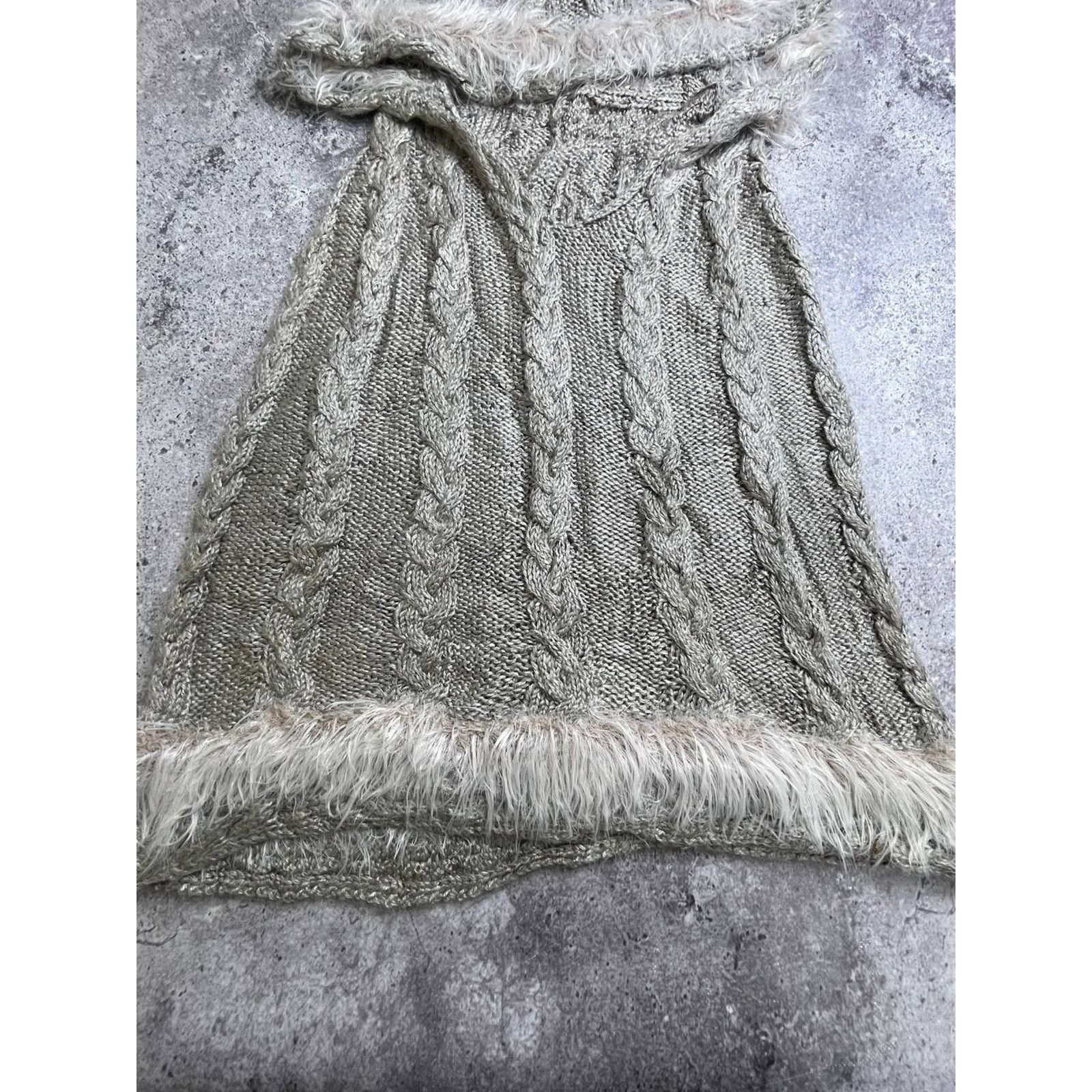 Japanese Brand Vintage Cable Knit Hooded Poncho with Faux Fur Trim Beige Size M / US 6-8 / IT 42-44 - 2 Thumbnail