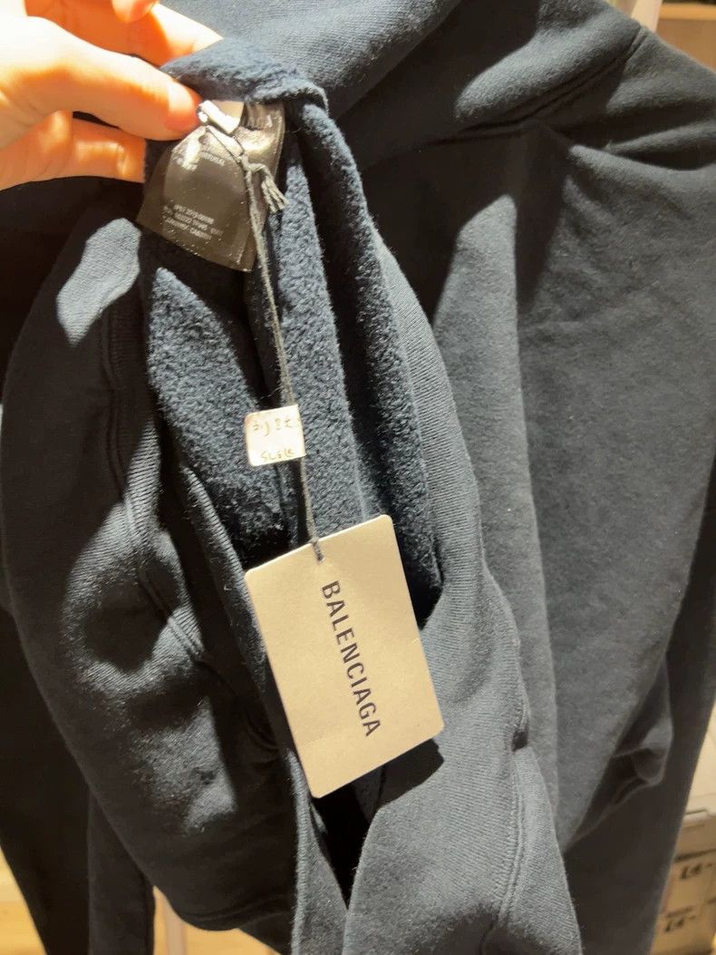 Balenciaga Balenciaga Navy Blue Hoodie New with Tag Size US M / EU 48-50 / 2 - 6 Thumbnail