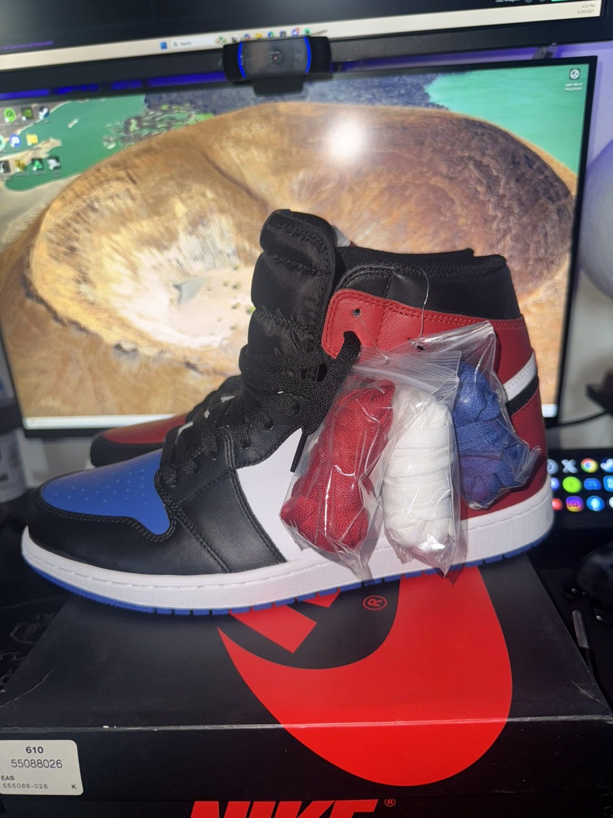 Jordan Brand Jordan 1 Top 3 Size US 13 / EU 46 - 6 Thumbnail