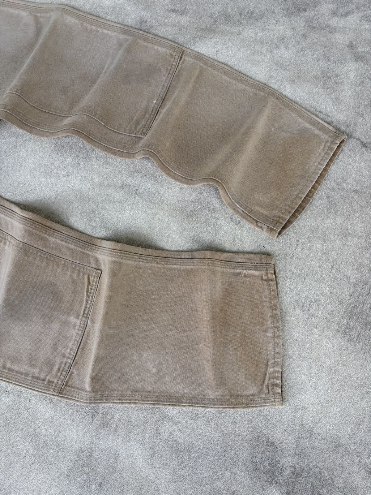 Carhartt carhartt double knee B01 size 33 loose original fitt Size US 33 - 2 Thumbnail