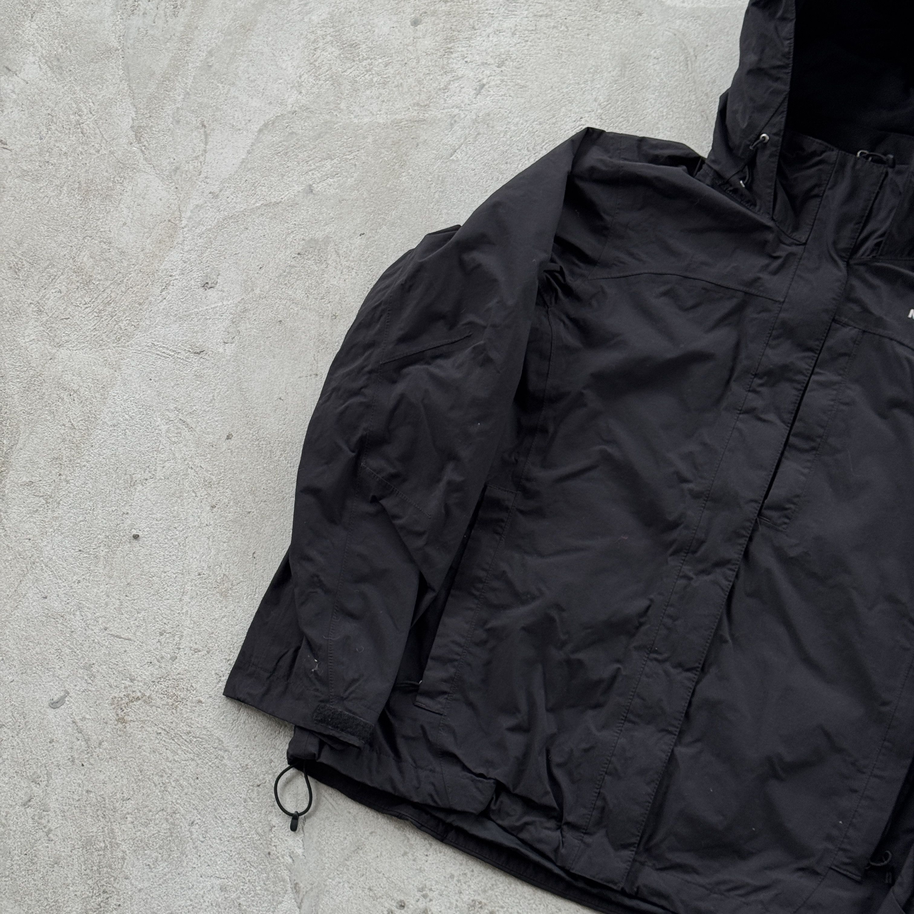 The North Face The North Face HyVent Shell Jacket Hooded Windbreaker Size M / US 6-8 / IT 42-44 - 4 Thumbnail