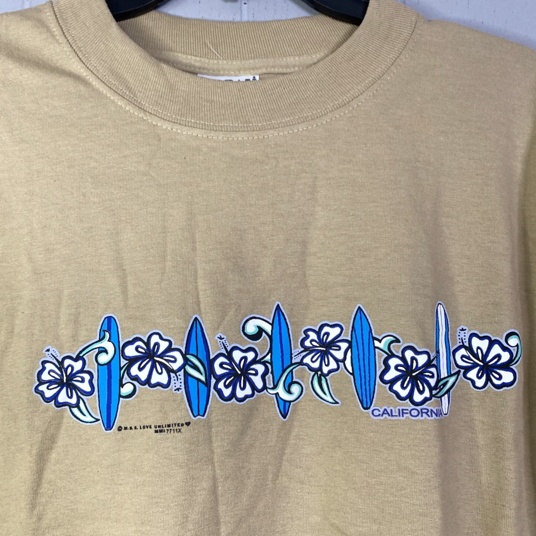 Gildan VINTAGE 90s Surf Long Sleeve T Shirt California Y2K Adult Medium M Beige Gildan Unisex Mens Womens 90s Beach Retro Size US M / EU 48-50 / 2 - 2 Thumbnail