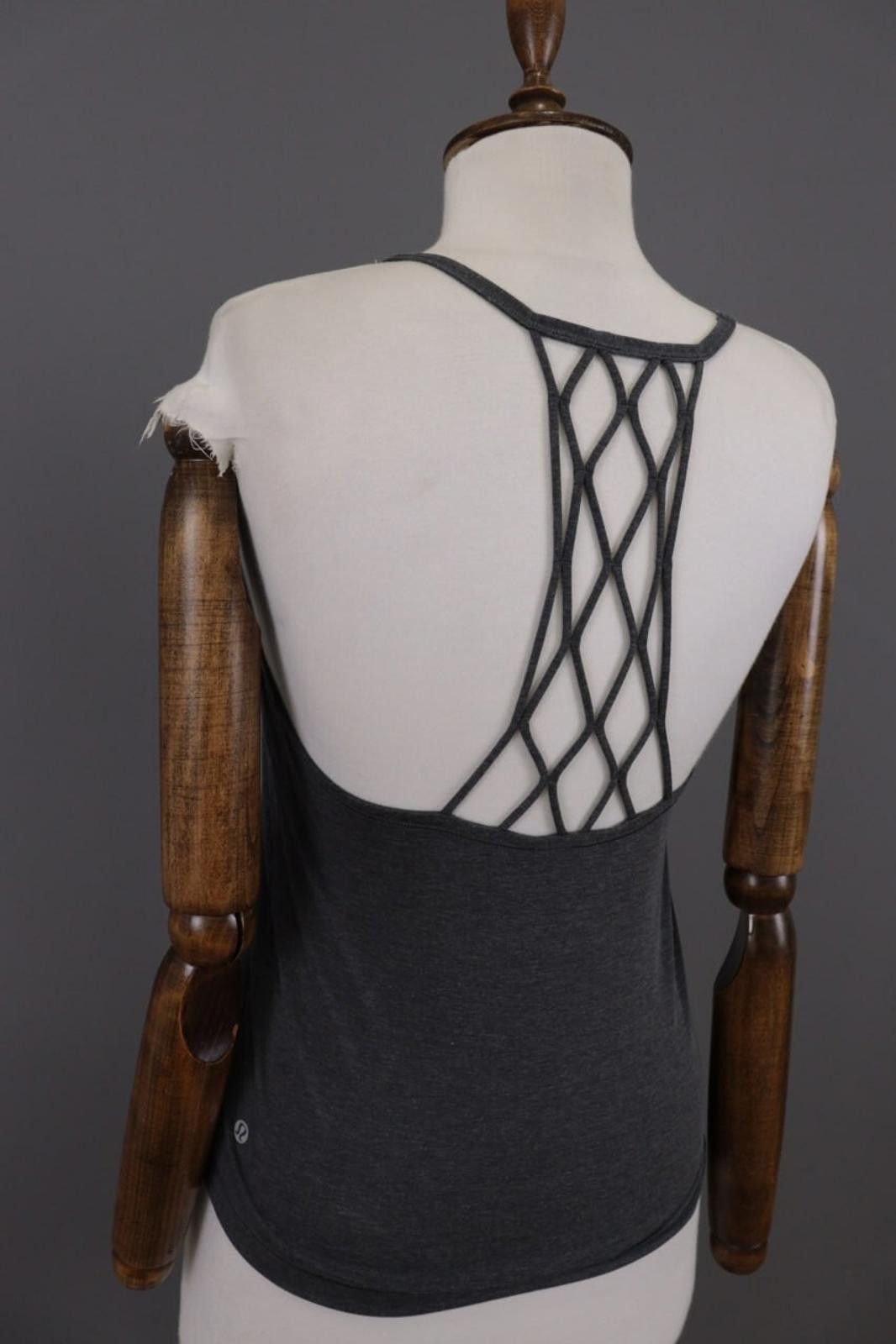 Lululemon Lululemon Athletica Gray Running Top Sleeveless Shirt Size M / US 6-8 / IT 42-44 - 9 Thumbnail