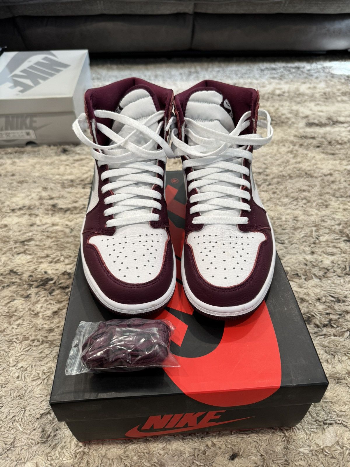 Jordan Brand Jordan 1 Retro High OG Size US 10 / EU 43 - 2 Thumbnail