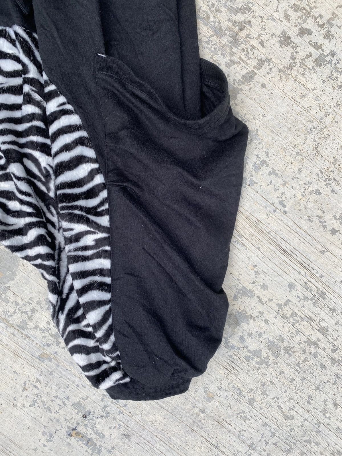 Beauty Beast × Japanese Brand Clash Ahead Zebra Harem Pants Size US 26 / EU 42 - 4 Thumbnail