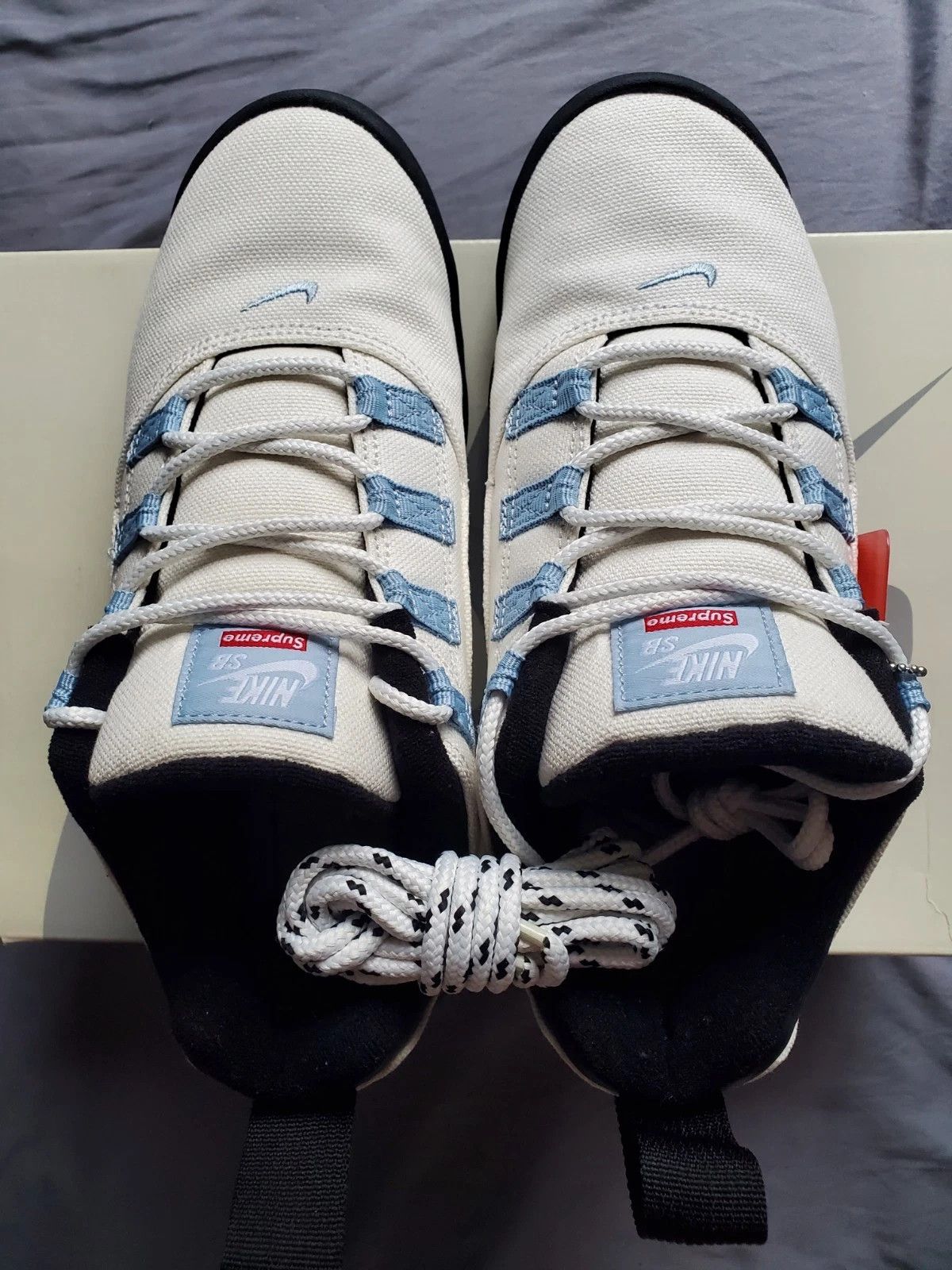 Nike × Supreme Size 7.5M/9W - Nike SB Darwin Low Supreme Sail Size US 7.5 / EU 40-41 - 5 Thumbnail