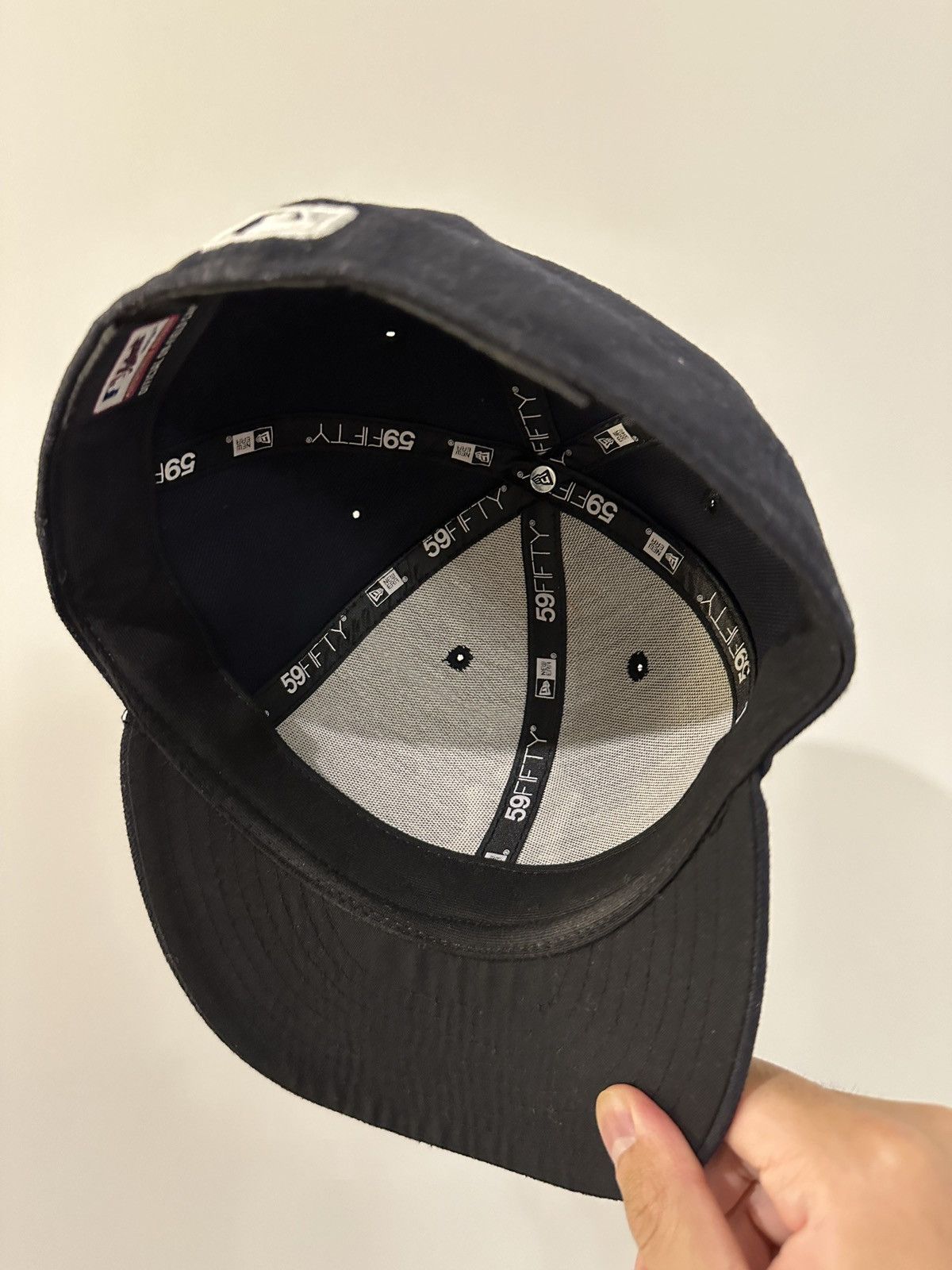 New Era Yankees 59FIFTY Fitted Cap (NO NEW ERA FLAG) - Sz 7 3/8 Size ONE SIZE - 5 Thumbnail