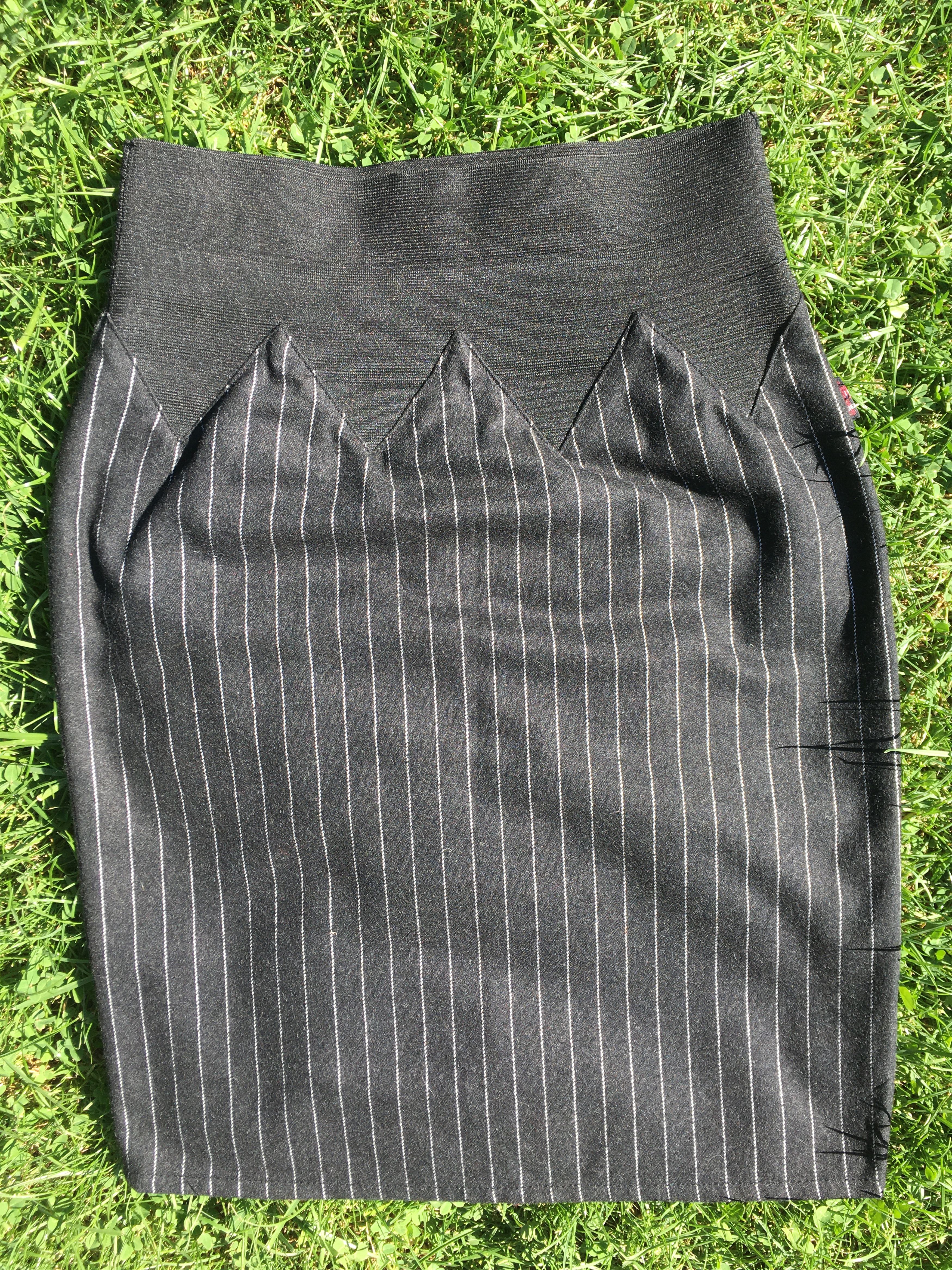 Jean Paul Gaultier Jean Paul Gaultier Pencil Formal Striped Wool Midi SKIRT Size 28" / US 6 / IT 42 - 3 Thumbnail