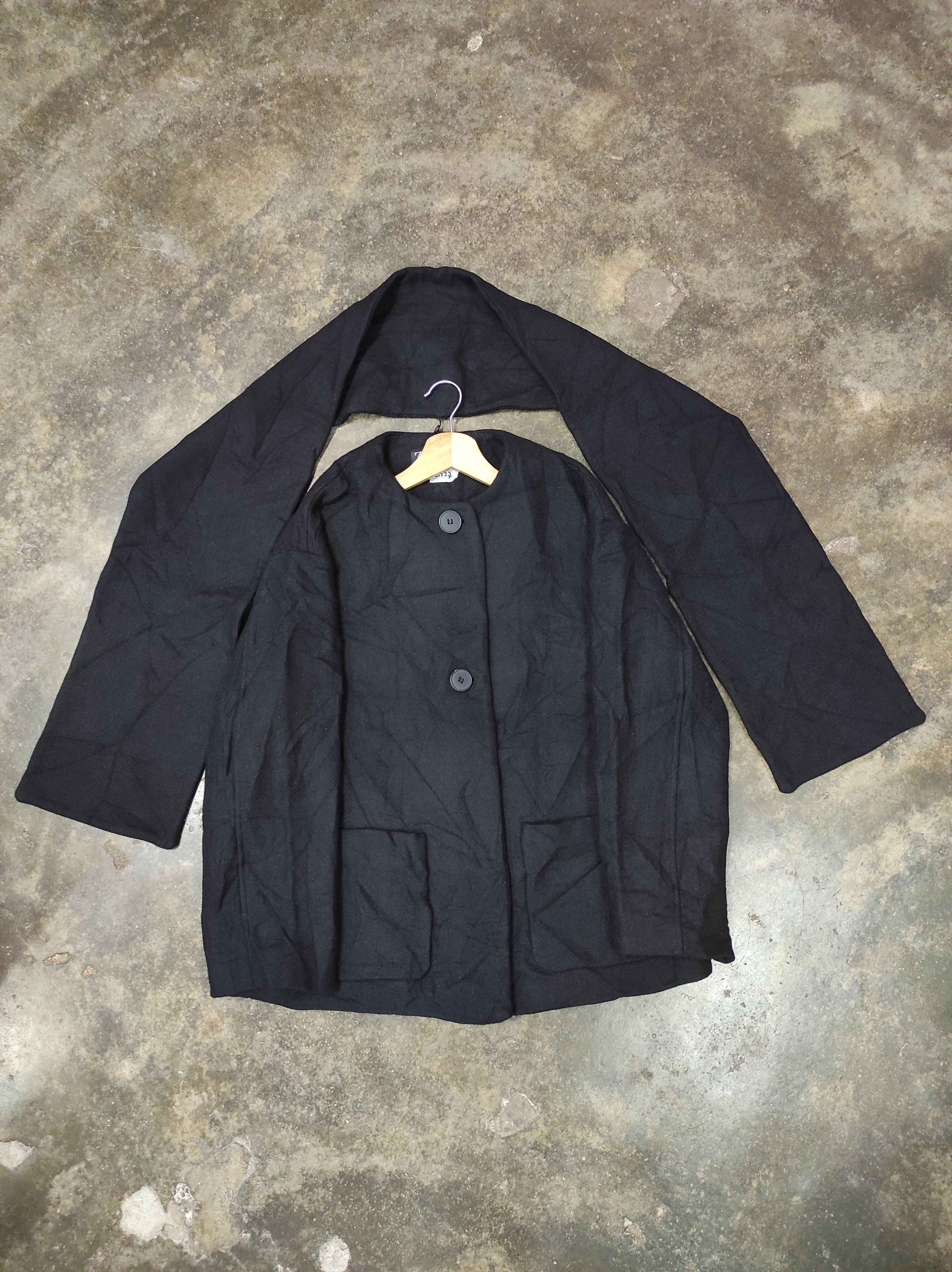 Zara ZARA SHAWL BLACK COAT JACKET Size M / US 6-8 / IT 42-44 - 1 Thumbnail