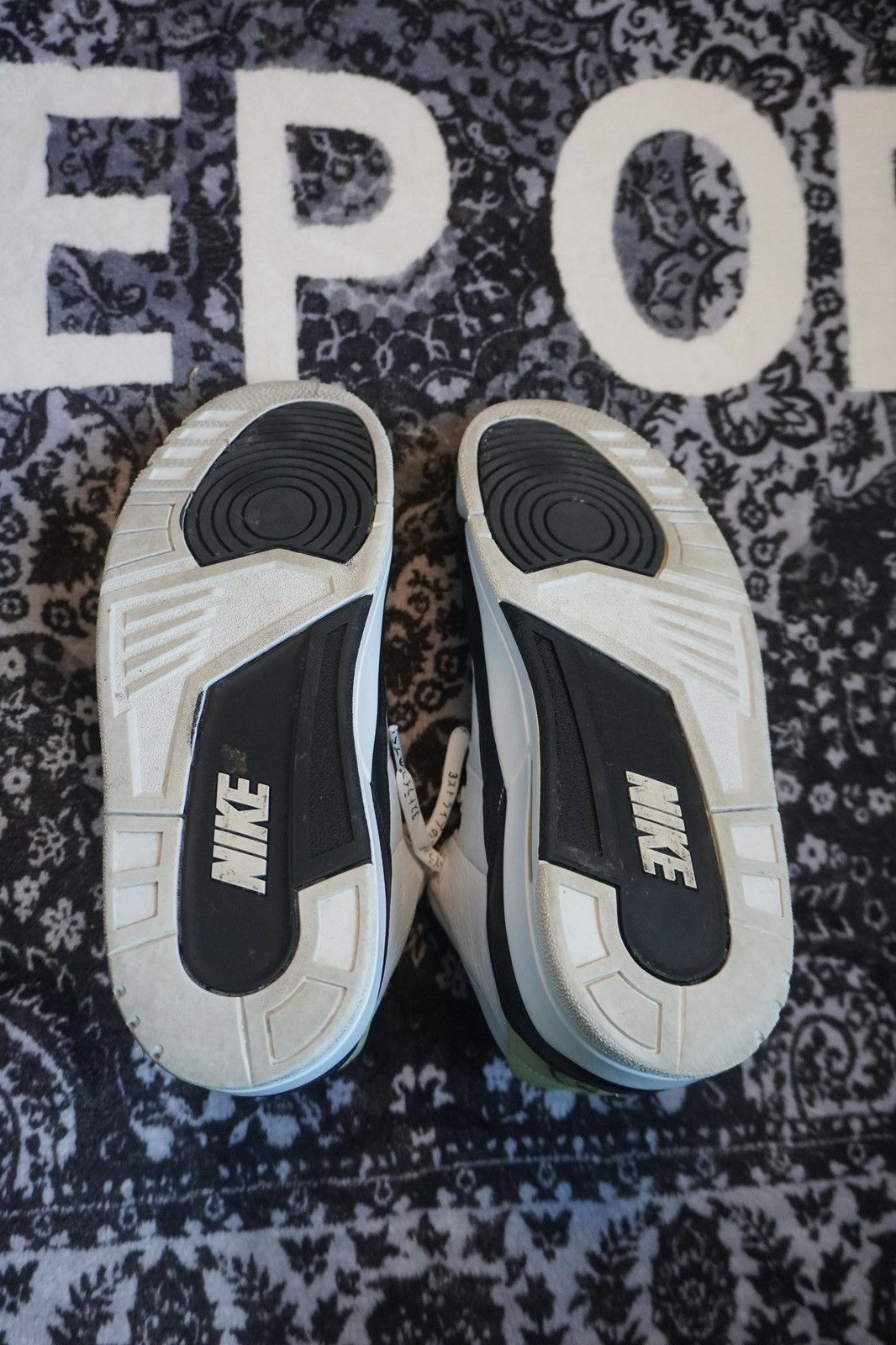 Fragment Design × Jordan Brand Air Jordan 3 x Fragment Design- White Sz. 12.5 Size US 12.5 / EU 45-46 - 5 Thumbnail