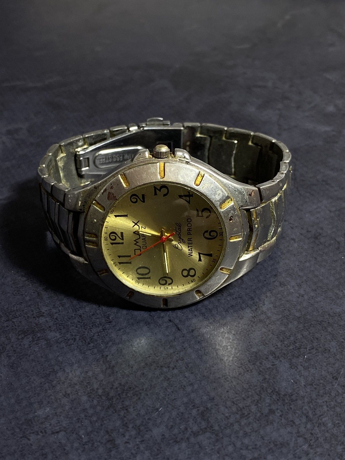 Vintage OMAX Gold Dial Quartz Watch - Vintage Style Size ONE SIZE - 4 Thumbnail