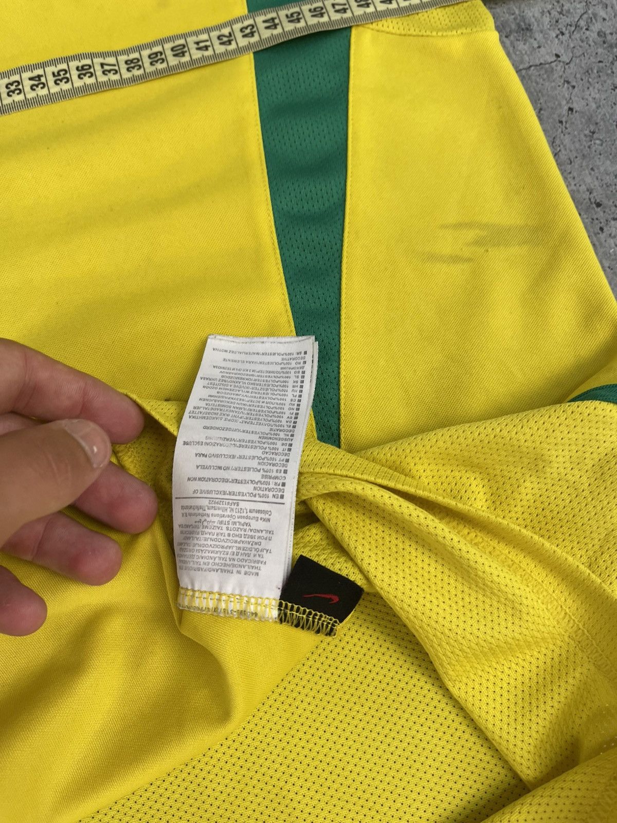 Nike Nike Rare Brazil Ronaldo 9 2002 vintage jersey size L Size US L / EU 52-54 / 3 - 12 Thumbnail