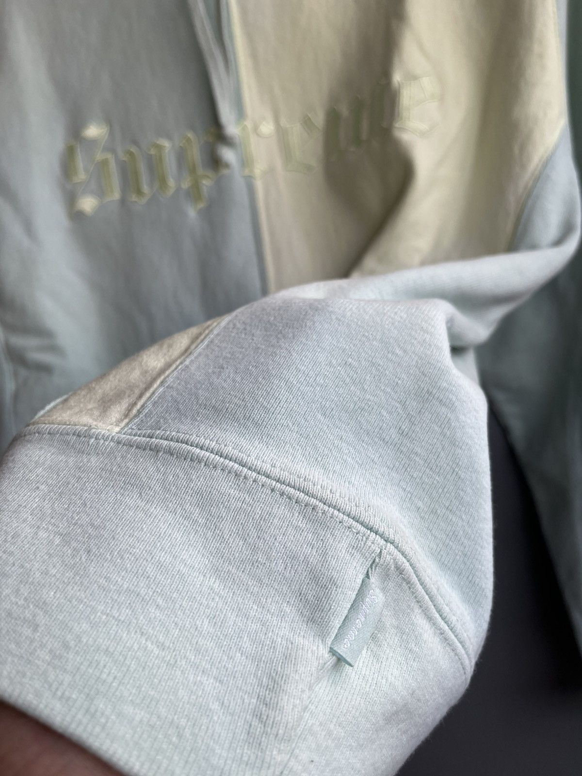 Supreme Supreme Split Old English Hoodie FW17 Ice Blue Size US M / EU 48-50 / 2 - 6 Thumbnail