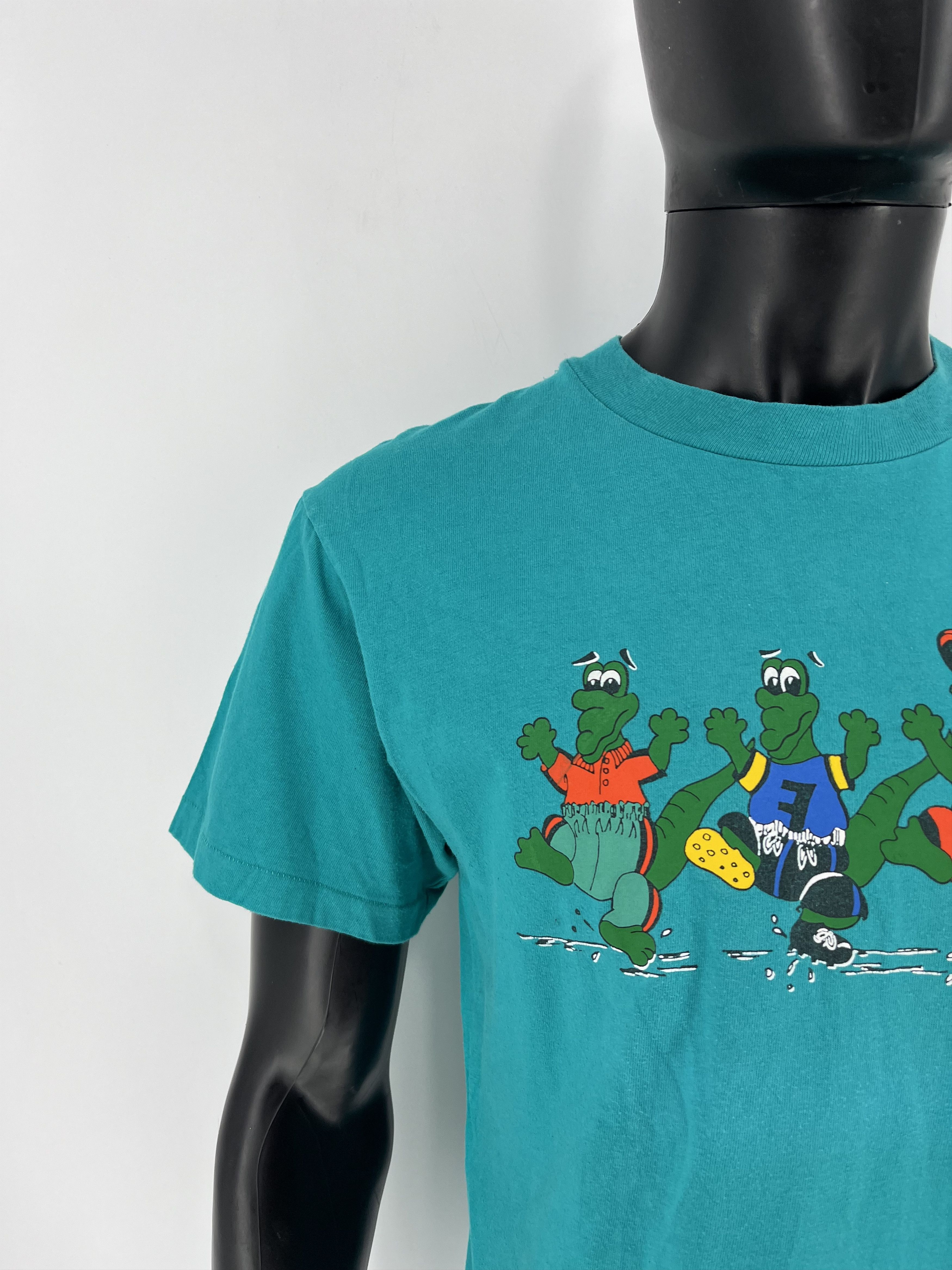 Vintage Vintage Croc T Shirt Mens 90s 80s Art Museum Made in USA Size US M / EU 48-50 / 2 - 7 Thumbnail